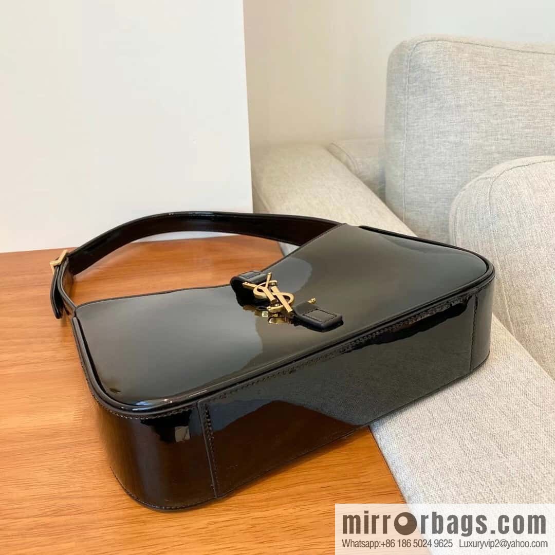 YSL ▪️ 5 🆕 patent leather black 657228