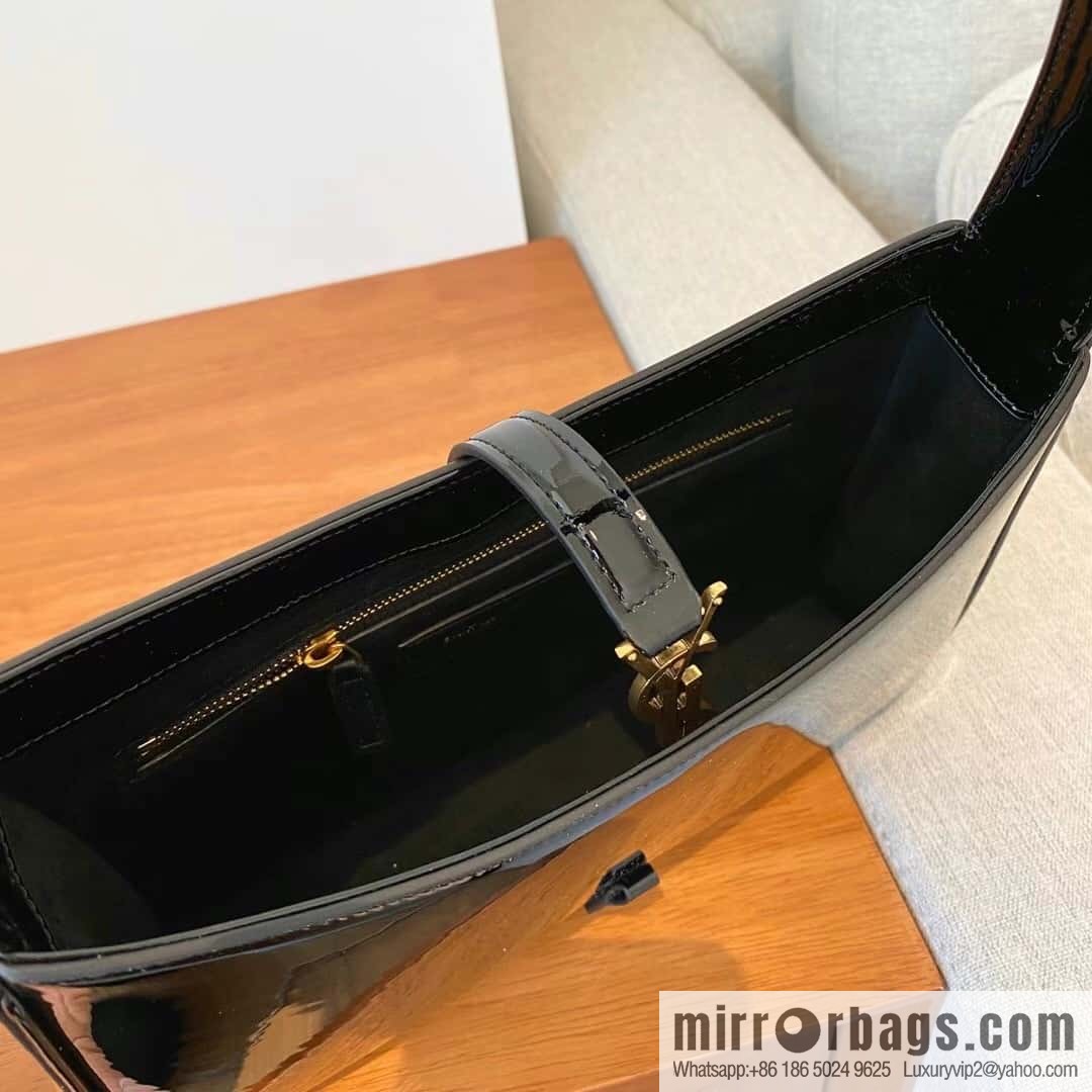 YSL ▪️ 5 🆕 patent leather black 657228