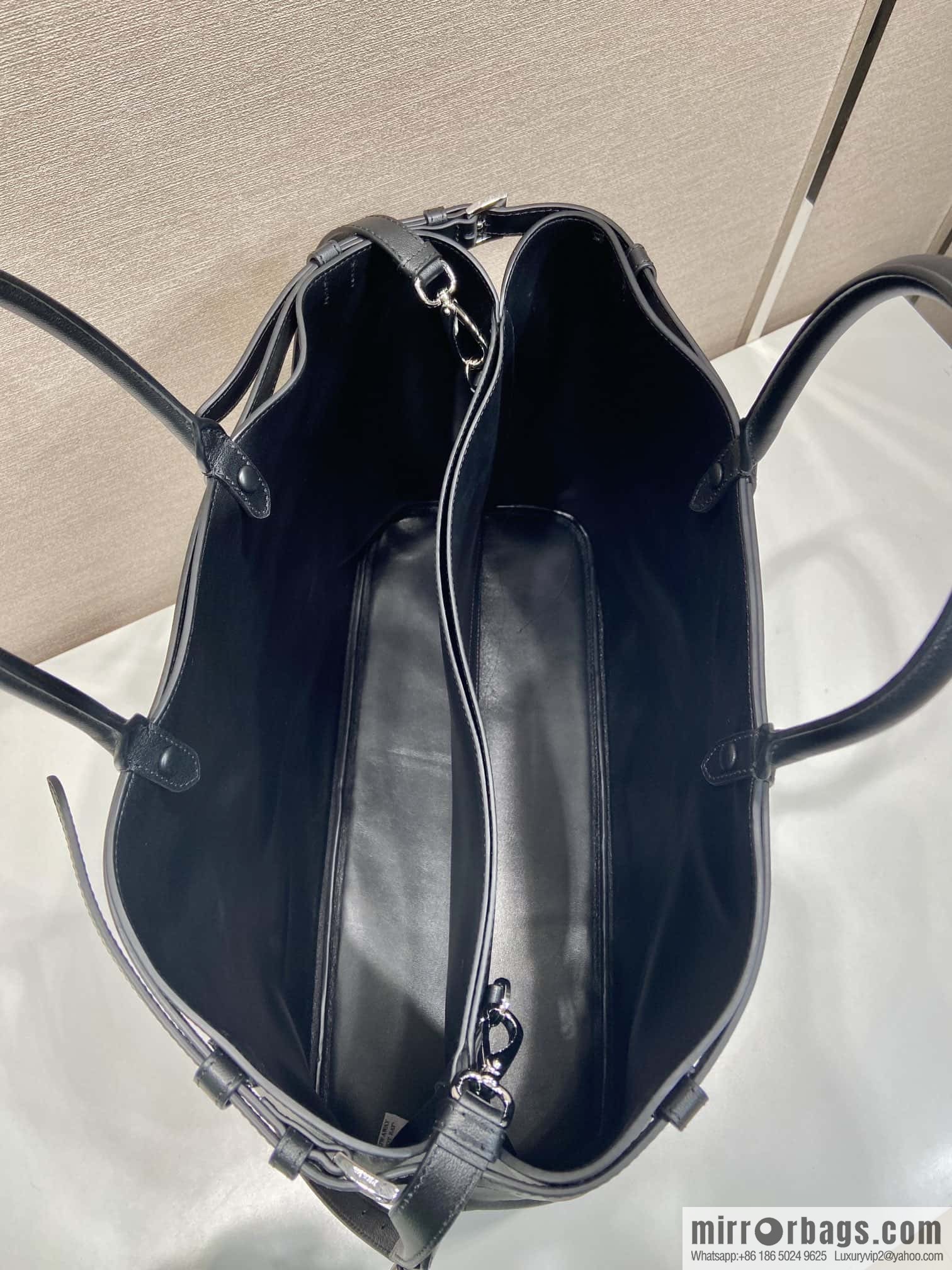 PRADA 🎉 new men's 🎉 1BG126 extra large 🎉🎉 belt buckle