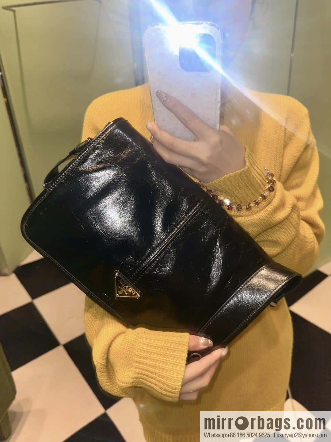 PRADA 🎉 new oil wax bag 🎉 2VD073 messenger bag🎉🎉