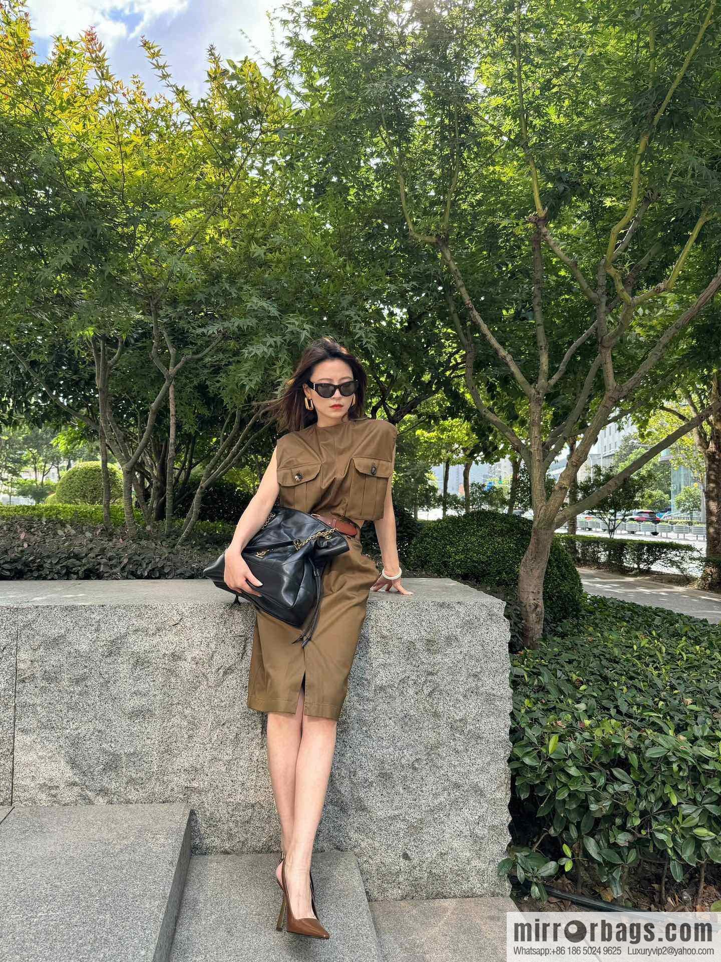 YSL 𝗝𝗮𝗺𝗶𝗲 𝟰.𝟯 𝗟𝗮𝗿𝗴𝗲 𝗣𝗢𝗖𝗛𝗢𝗡_ lucky bag bucket bag 809824