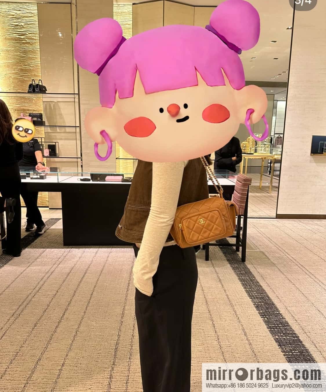 𝐂𝐇𝐀𝐍𝐄𝐋 24K multi-pocket camera bag, caramel color, small AS5220