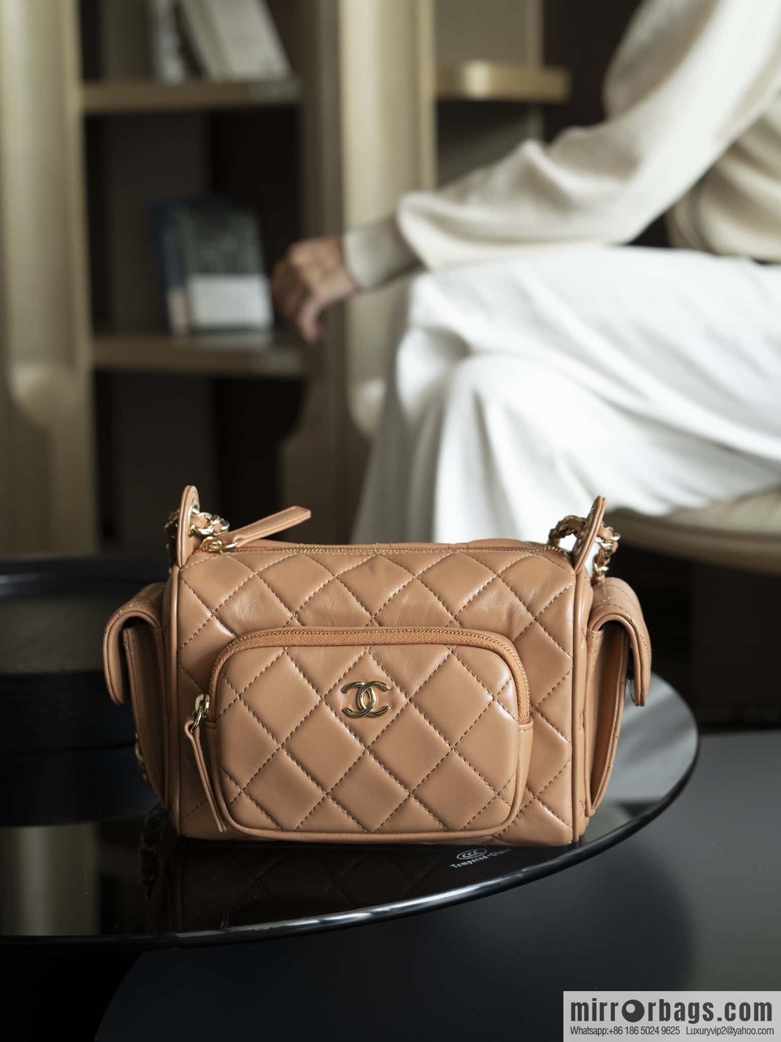 𝐂𝐇𝐀𝐍𝐄𝐋 24K multi-pocket camera bag, caramel color, small AS5220