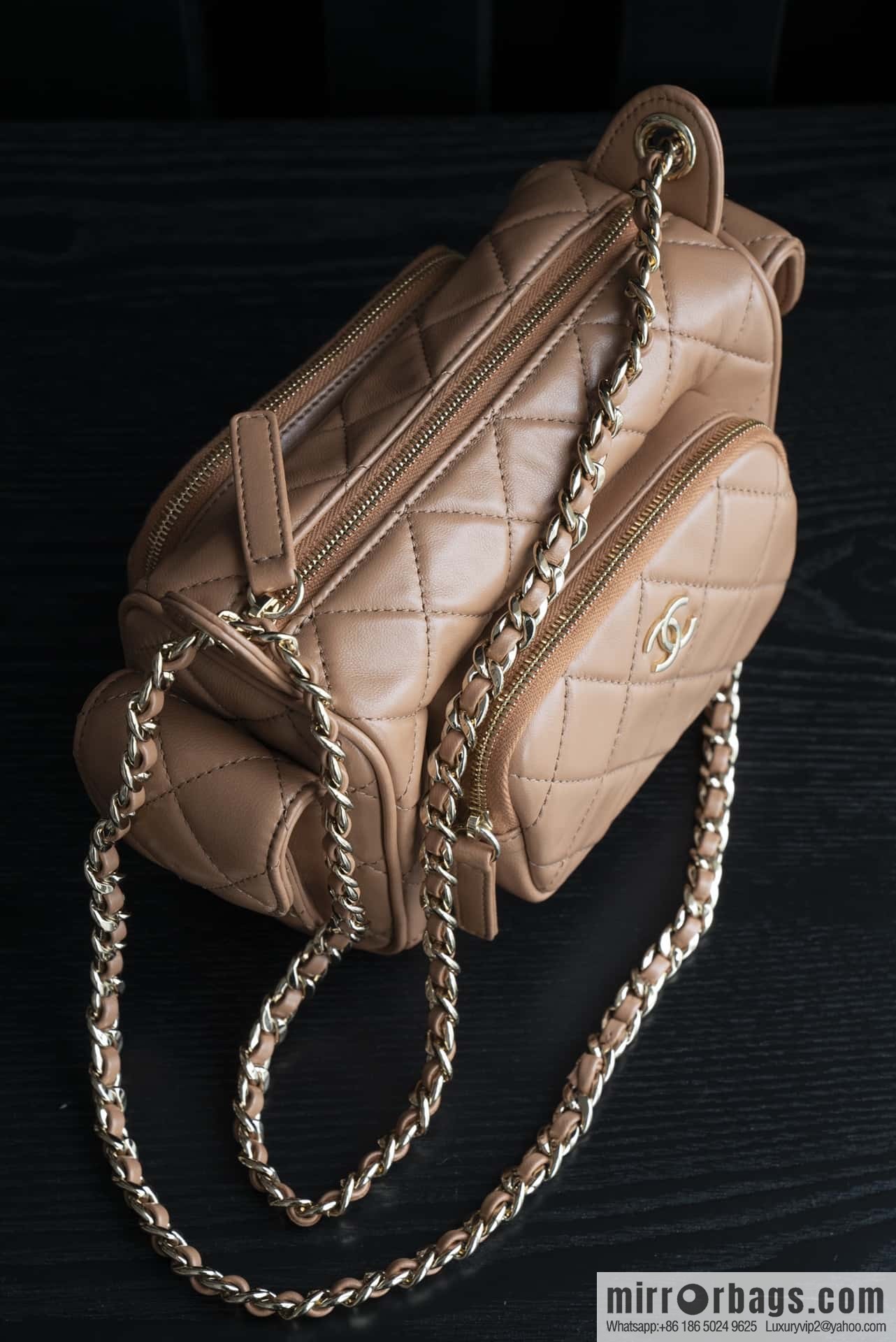 𝐂𝐇𝐀𝐍𝐄𝐋 24K multi-pocket camera bag, caramel color, small AS5220
