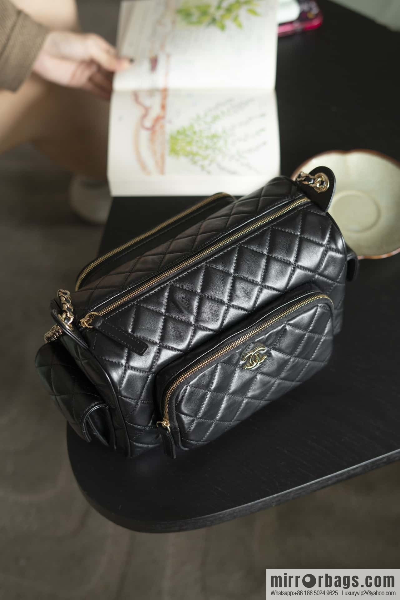𝐂𝐇𝐀𝐍𝐄𝐋 𝟐𝟒𝐤 Camera Bag, Black Large 📷 AS5156 Black