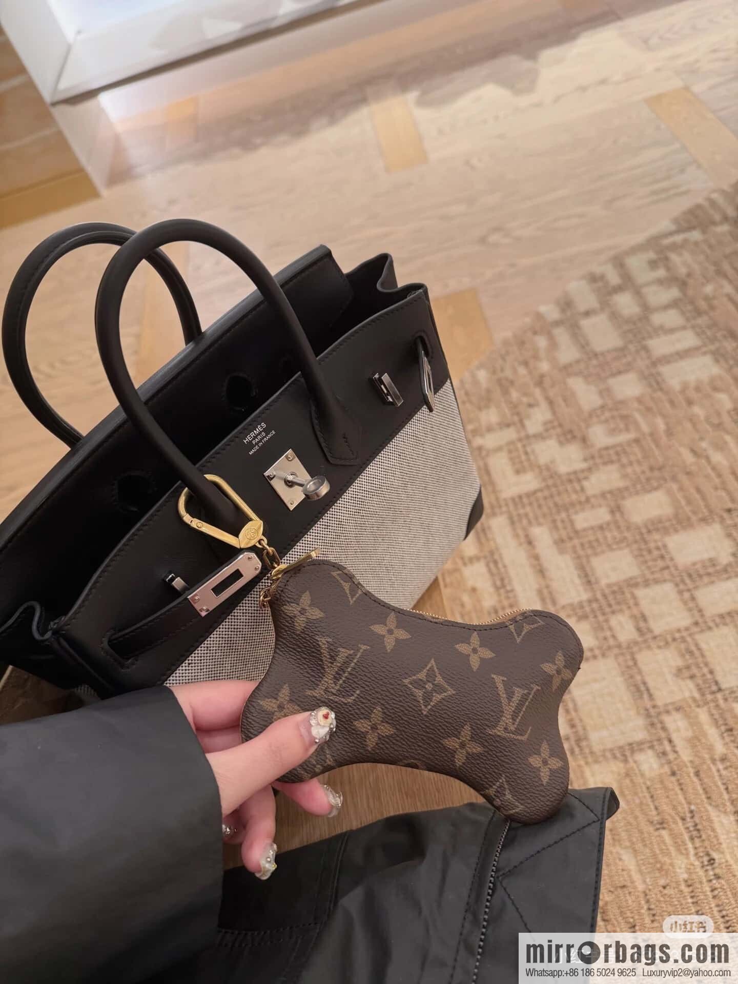 [Boutique‑grade] M12616 presbyopia, key bag, bone bag, wallet series BONE key bag