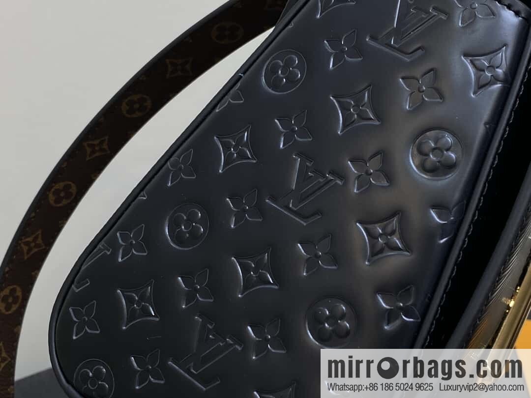 [Boutique‑grade] M24044 black M24043 brown, water ripple Twist series NEW Twist MM handbag