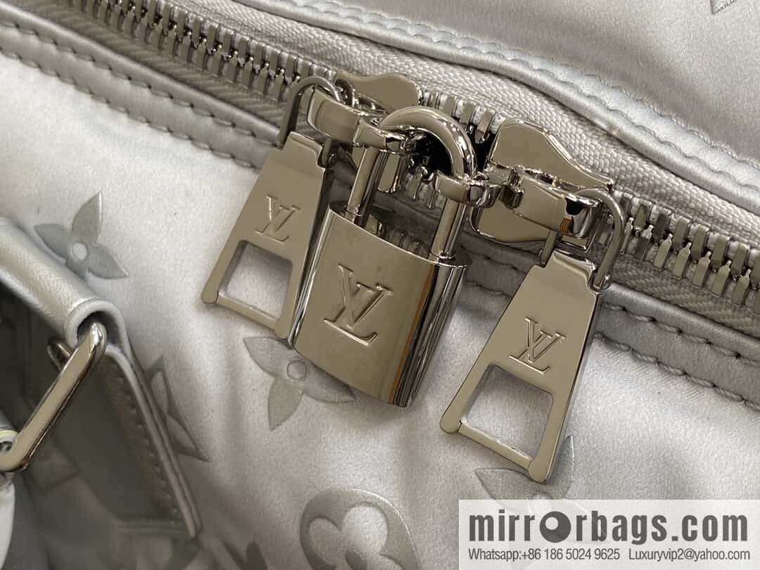 [Boutique‑grade] M12067 silver down, travel bag series, ski series KEEPALL BANDOULIZRE 45 travel bag