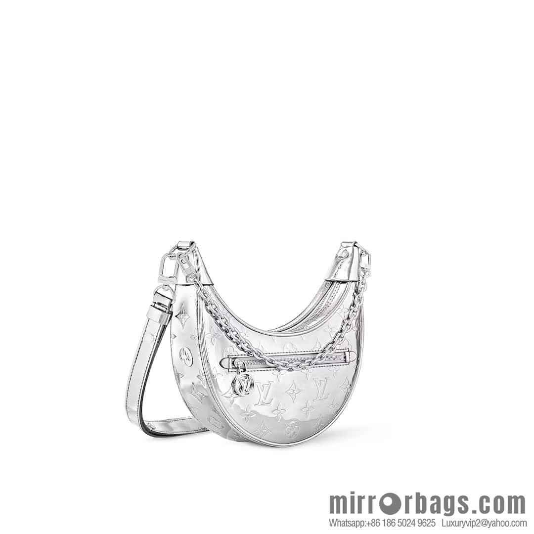 [Boutique‑grade] M11833 silver patent leather, chain moon bag series LOOP handbag