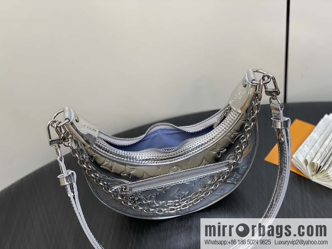 [Boutique‑grade] M11833 silver patent leather, chain moon bag series LOOP handbag