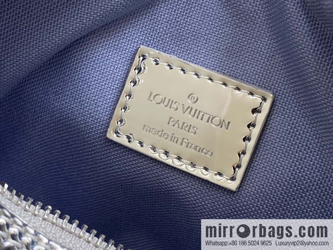 [Boutique‑grade] M11833 silver patent leather, chain moon bag series LOOP handbag