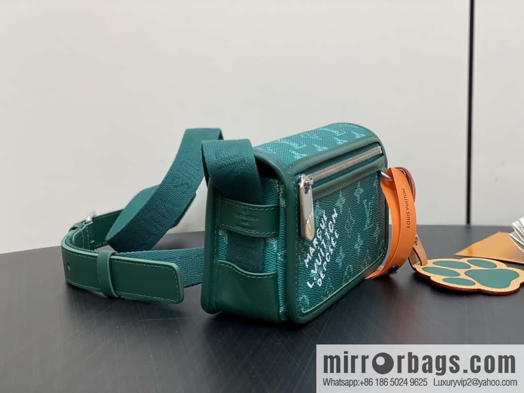 [Boutique‑grade] M12637 green silk screen, men's bag messenger bag series Bosphore mini handbag