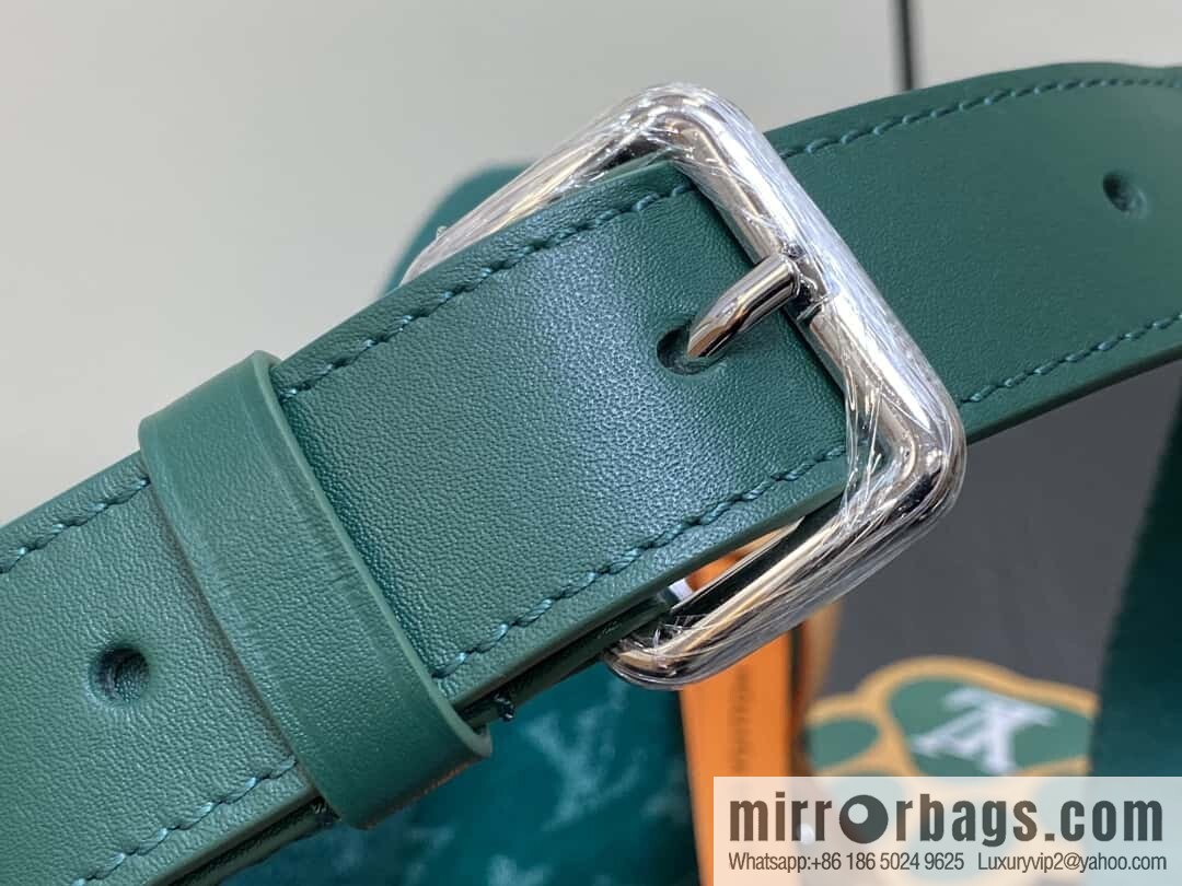 [Boutique‑grade] M12637 green silk screen, men's bag messenger bag series Bosphore mini handbag