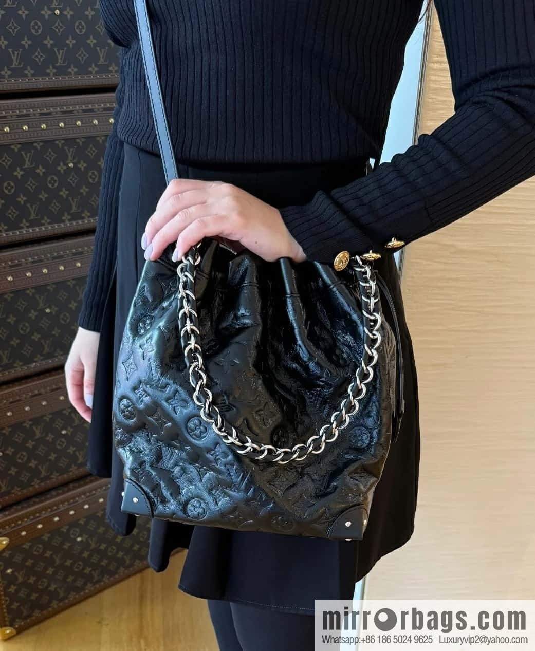 [Boutique‑grade] M13484 black sheepskin, bucket bag series NOÉTRUNK small handbag 2025 Cruise early spring series reversion of the classic Noé handbag