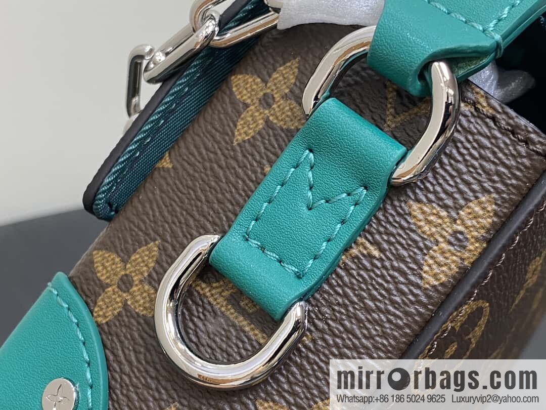 [Boutique‑grade] M12080 presbyopia/green, men's bag messenger bag series, this Steamer mini handbag.