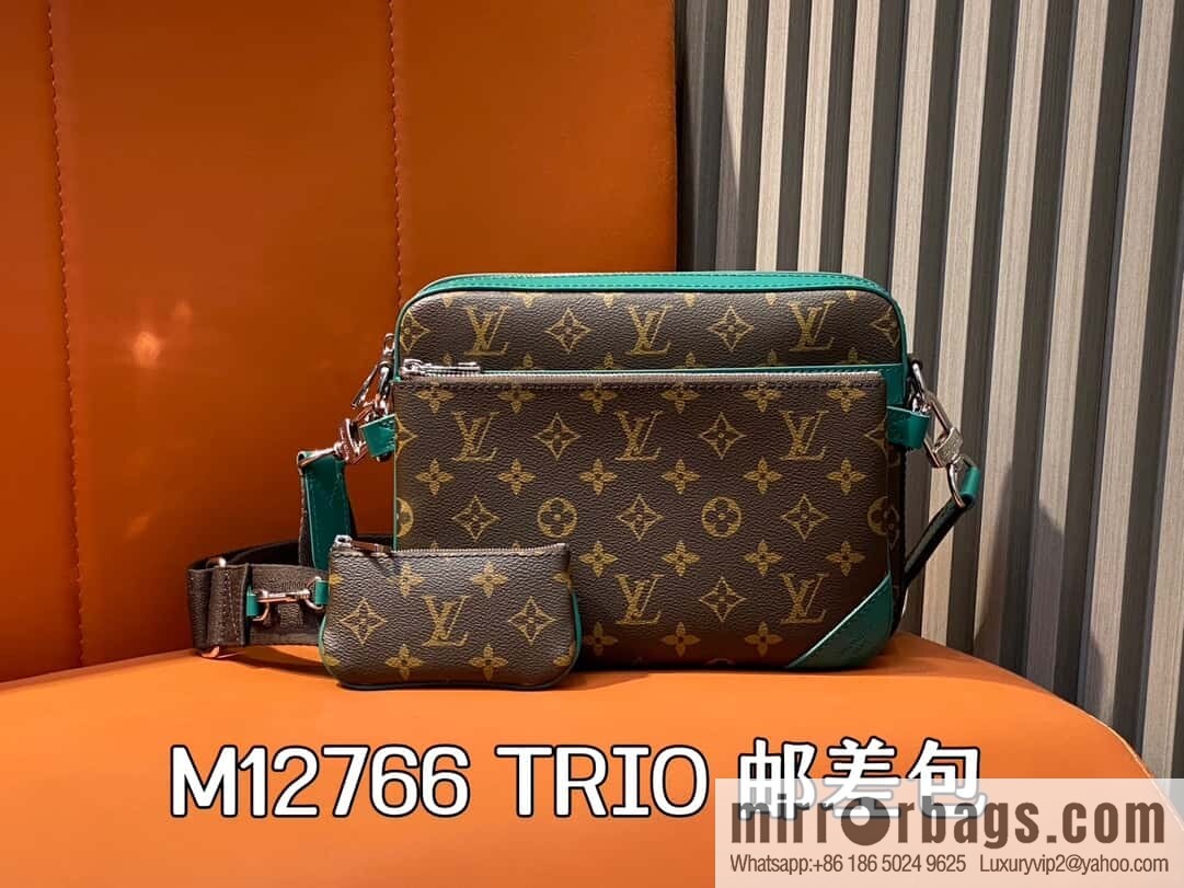 [Boutique‑grade] M12766 presbyopia/green, men's bag three-piece series TRIO messenger bag