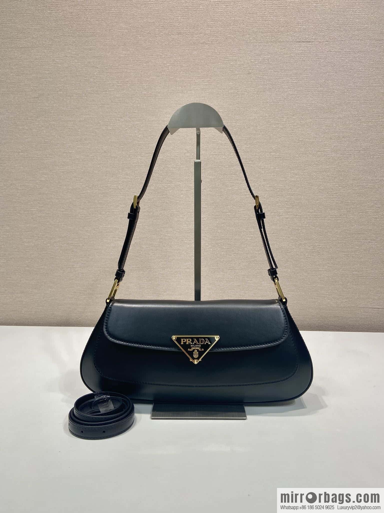 PRADA 🎉 armpit bag 🎉 1BD344 large 🎉🎉 black