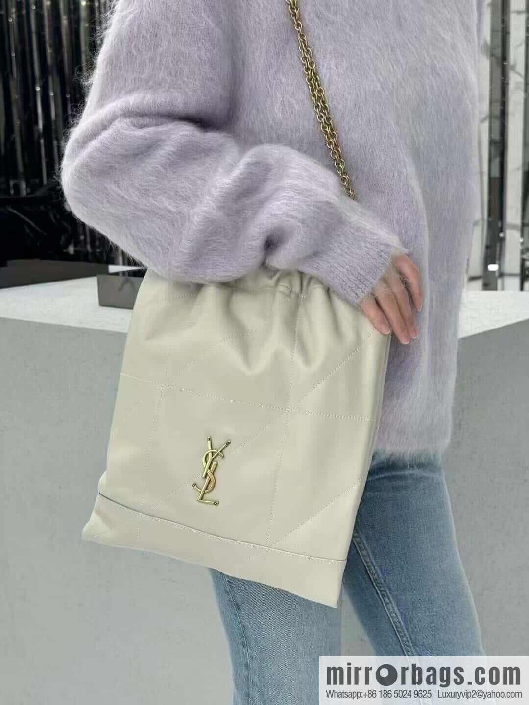 YSL 𝗝𝗔𝗠𝗜𝗘 𝟰.𝟯 𝗣𝗢𝗖𝗛𝗢𝗡 sheep leather clutch bag 781666 white