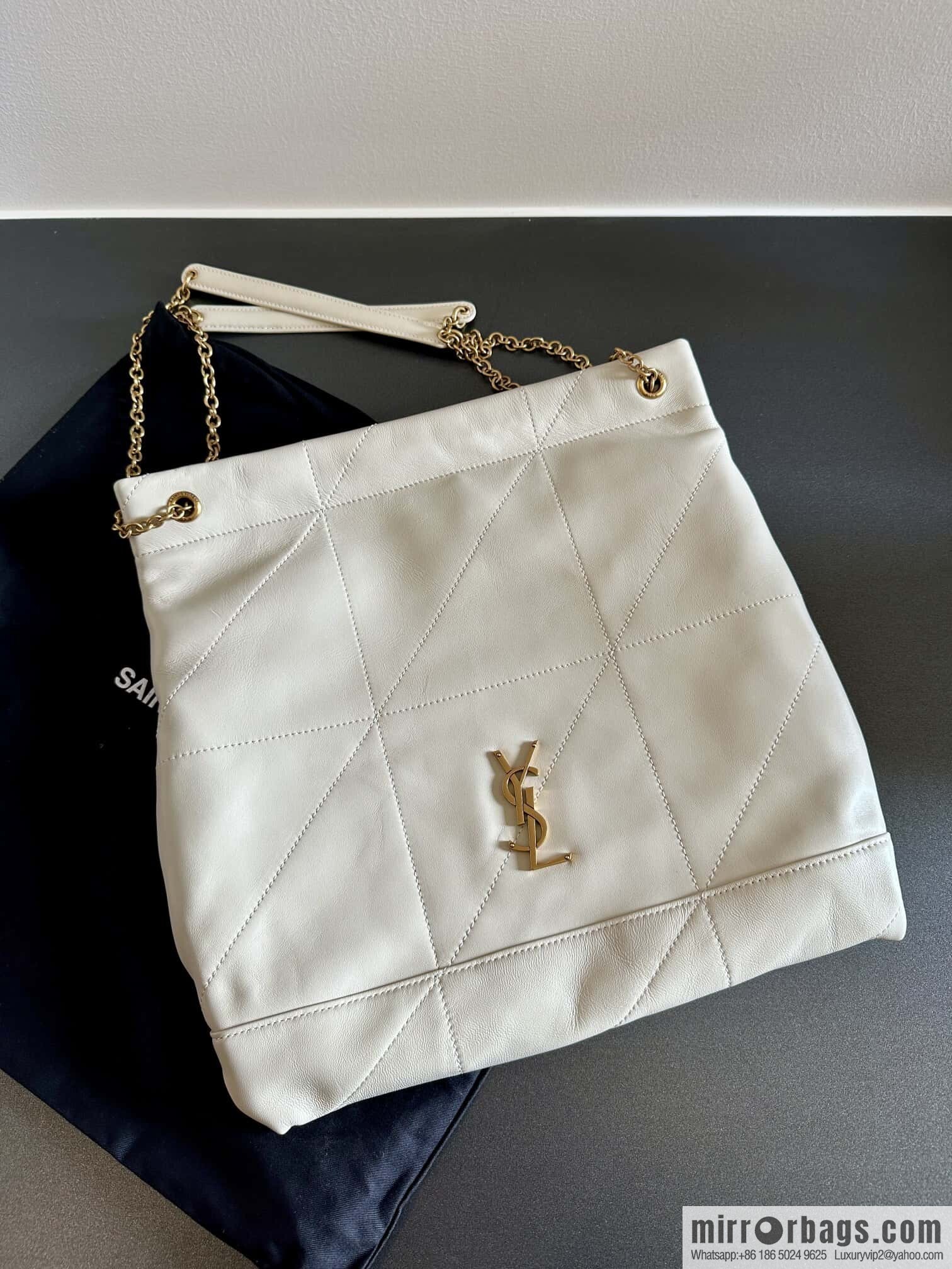 YSL 𝗝𝗔𝗠𝗜𝗘 𝟰.𝟯 𝗣𝗢𝗖𝗛𝗢𝗡 sheep leather clutch bag 781666 white