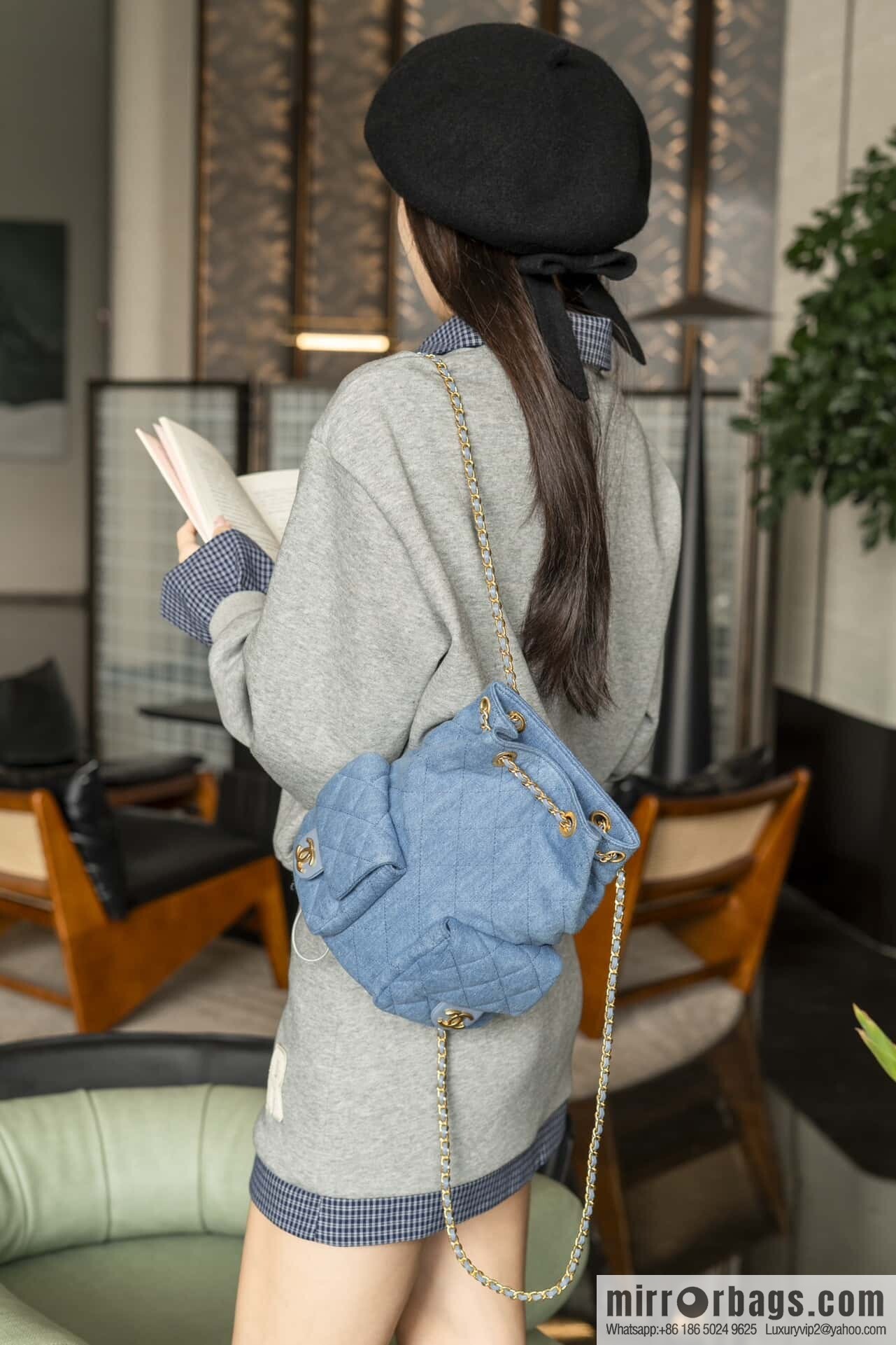 𝐂𝐡𝐚𝐧𝐞𝐥 𝟐𝟓𝐜 early spring, light denim backpack 🦋 AS5310
