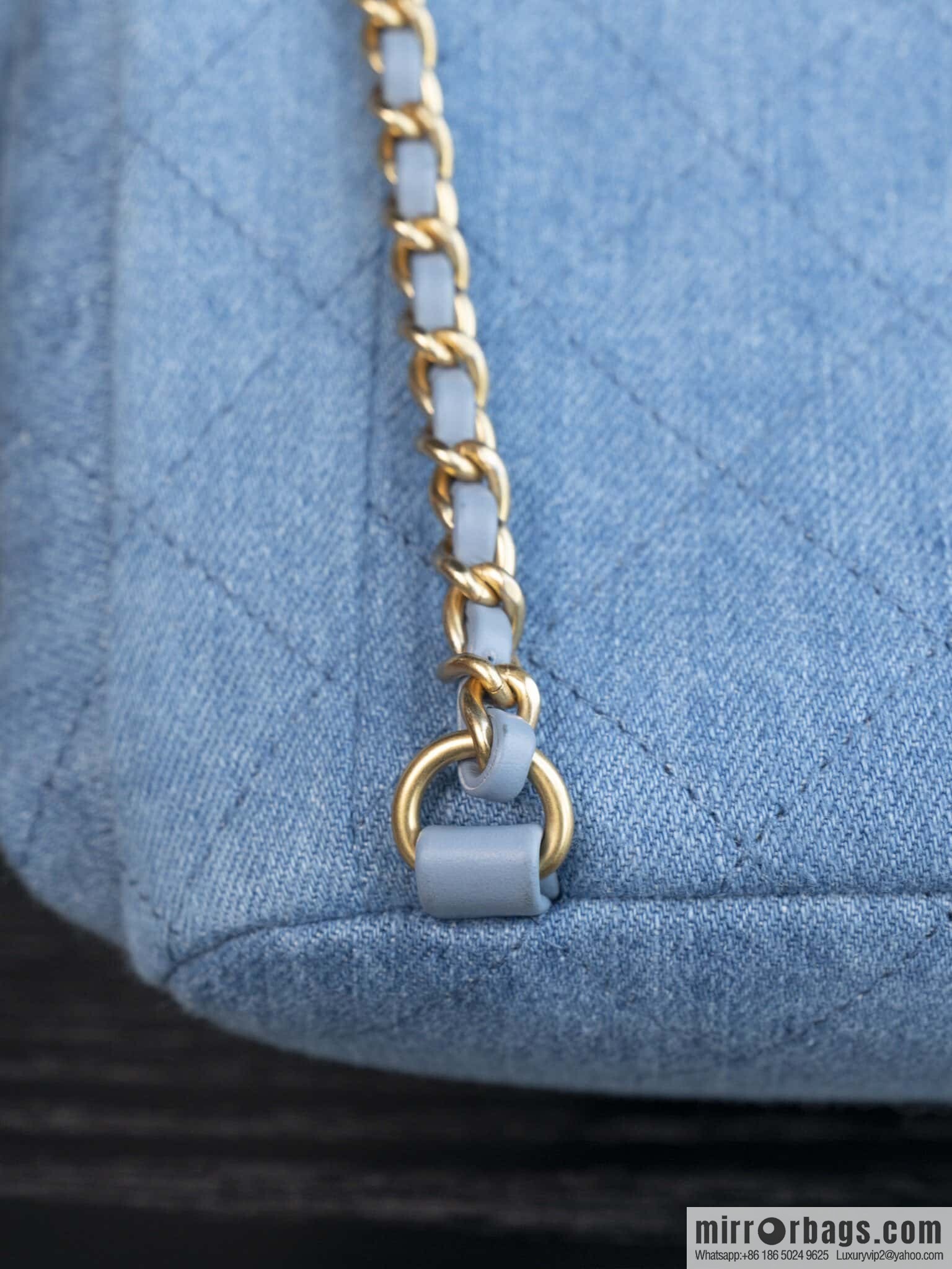 𝐂𝐡𝐚𝐧𝐞𝐥 𝟐𝟓𝐜 early spring, light denim backpack 🦋 AS5310