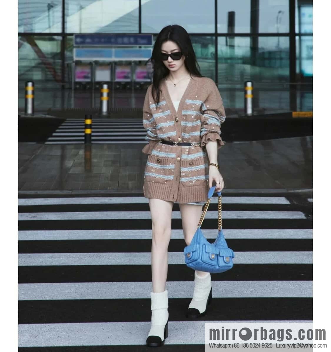 𝐂𝐡𝐚𝐧𝐞𝐥 𝟐𝟓𝐜 Early Spring Multi Pocket Denim Small AS5339