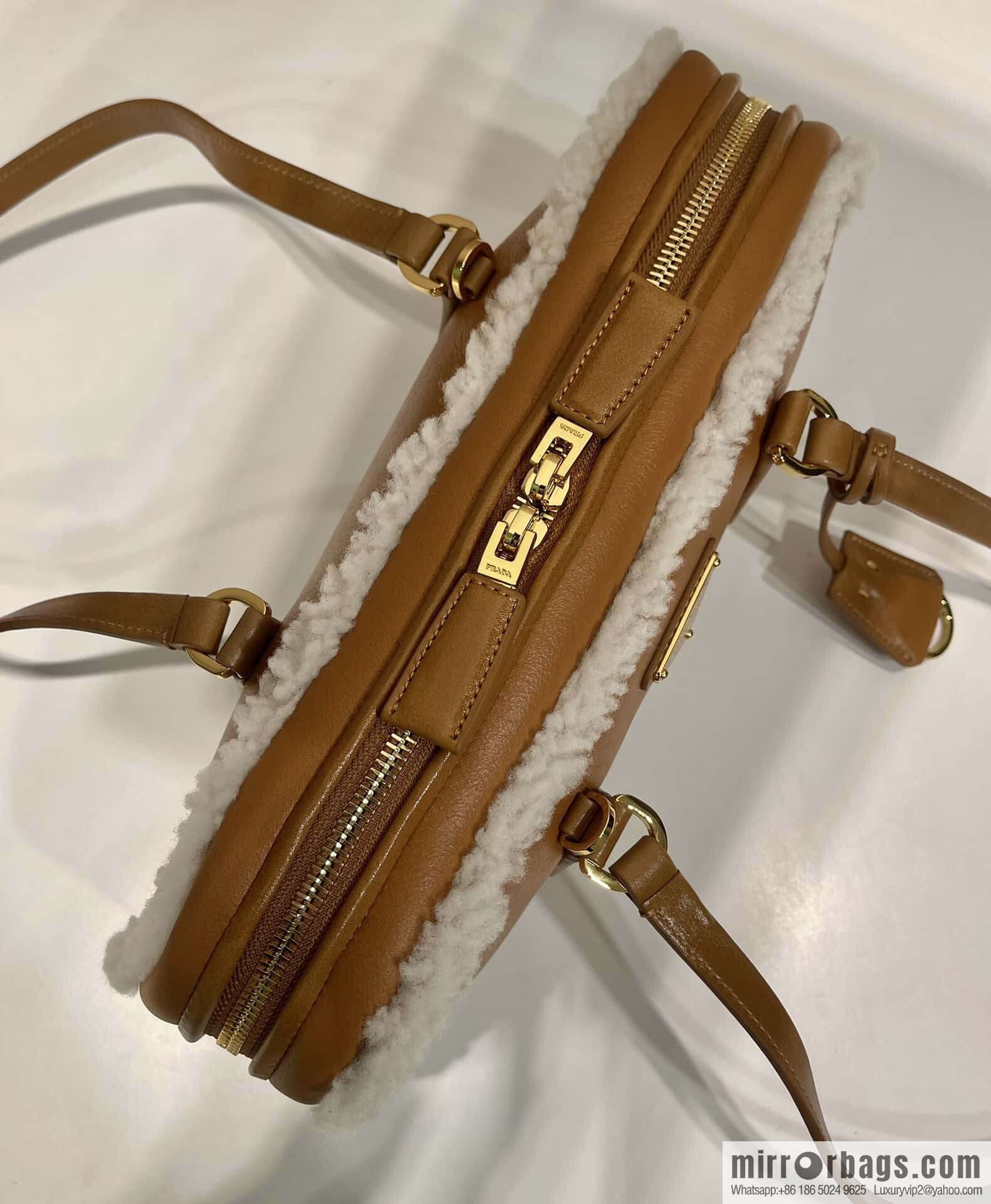 PRADA 🎉 new sheepskin 🎉 1BB124 new product🎉🎉