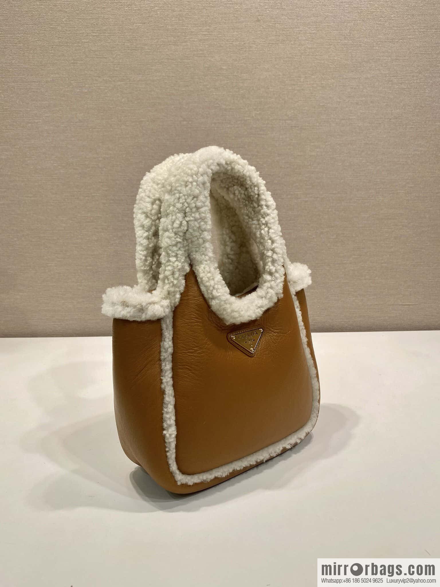PRADA 🎉 sheepskin bucket bag 🎉 1BA349 new product🎉🎉