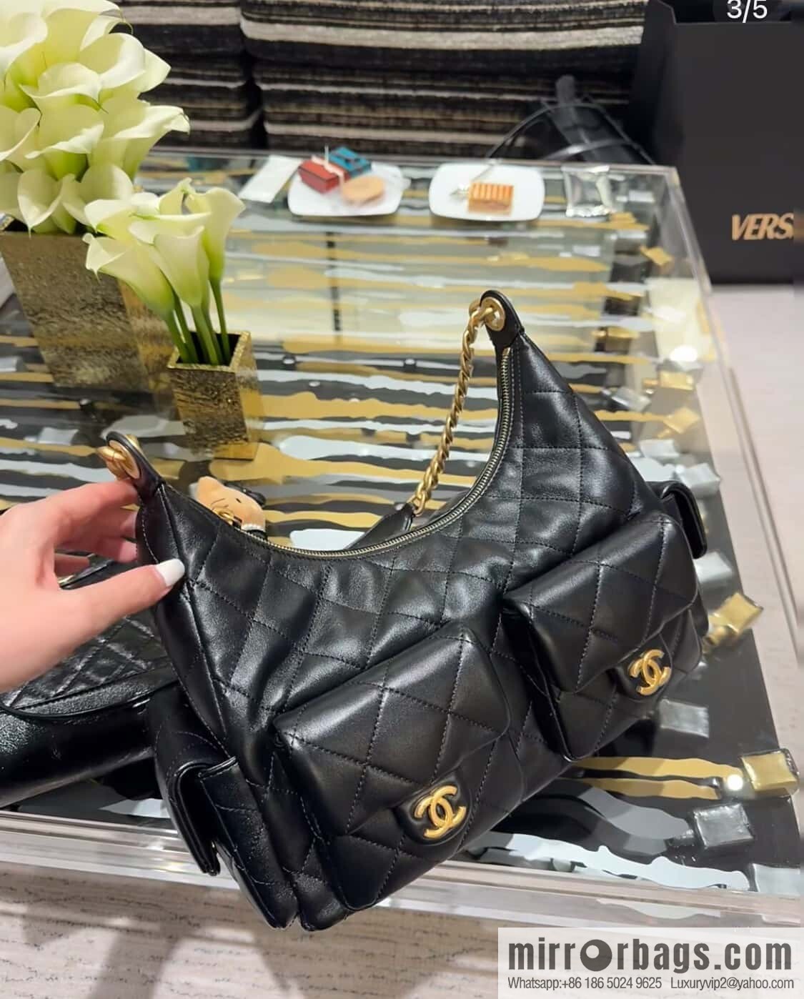 𝗖𝗛𝗔𝗘𝗡𝗟✦ 𝟐𝟓𝐜 small hippie 𝐡𝐨𝐛𝐨 𝐛𝐚𝐠 black gold 🖤 AS5339
