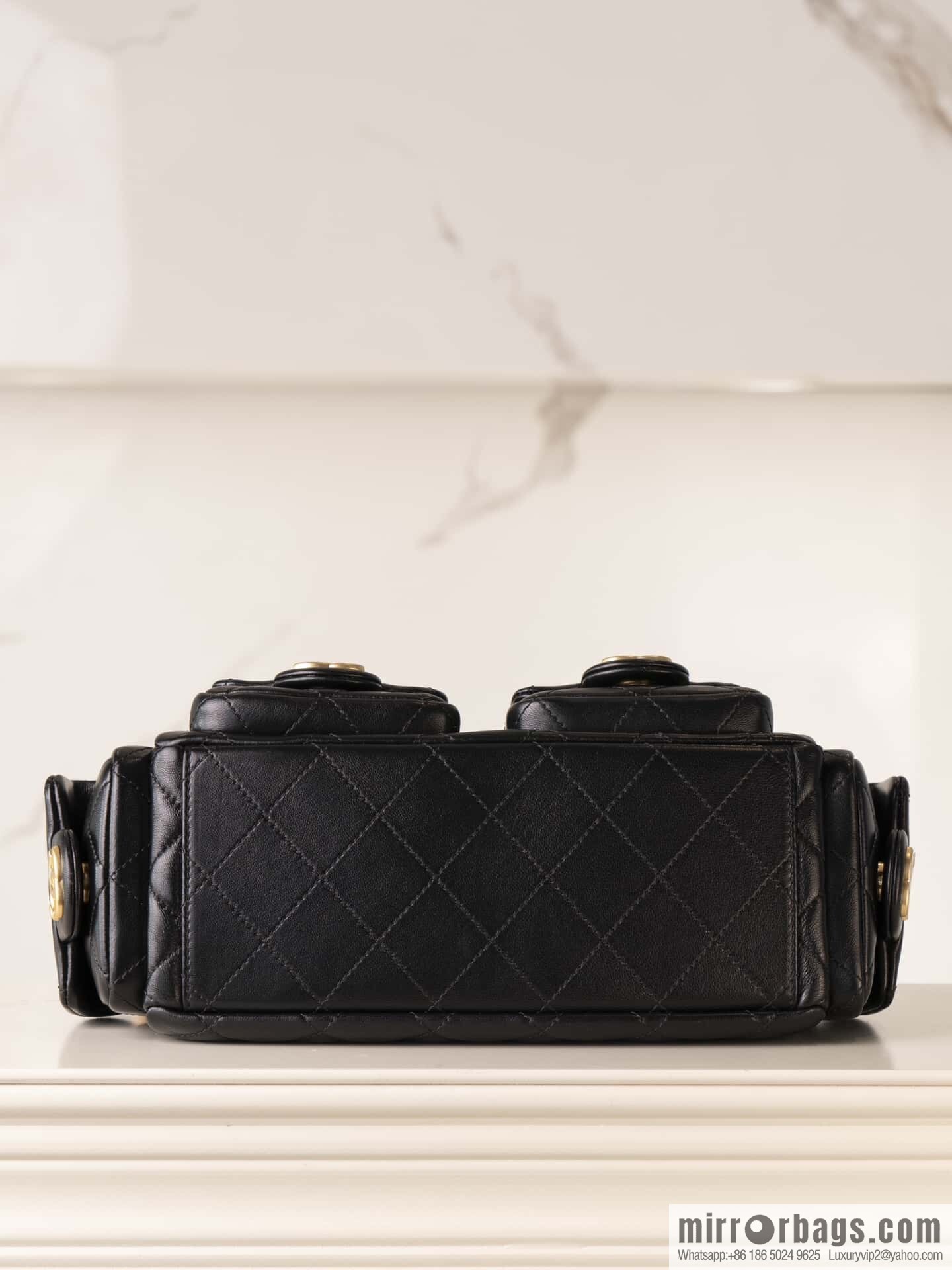 𝗖𝗛𝗔𝗘𝗡𝗟✦ 𝟐𝟓𝐜 small hippie 𝐡𝐨𝐛𝐨 𝐛𝐚𝐠 black gold 🖤 AS5339