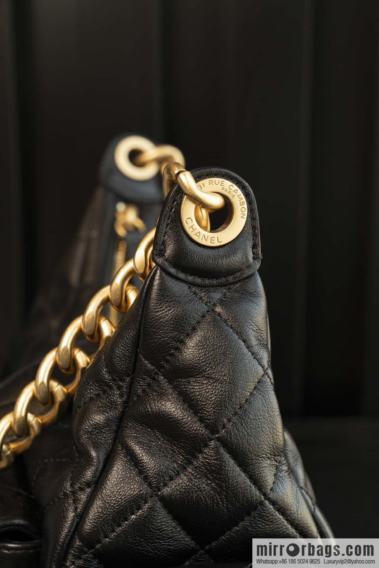 𝗖𝗛𝗔𝗘𝗡𝗟✦ 𝟐𝟓𝐜 small hippie 𝐡𝐨𝐛𝐨 𝐛𝐚𝐠 black gold 🖤 AS5339