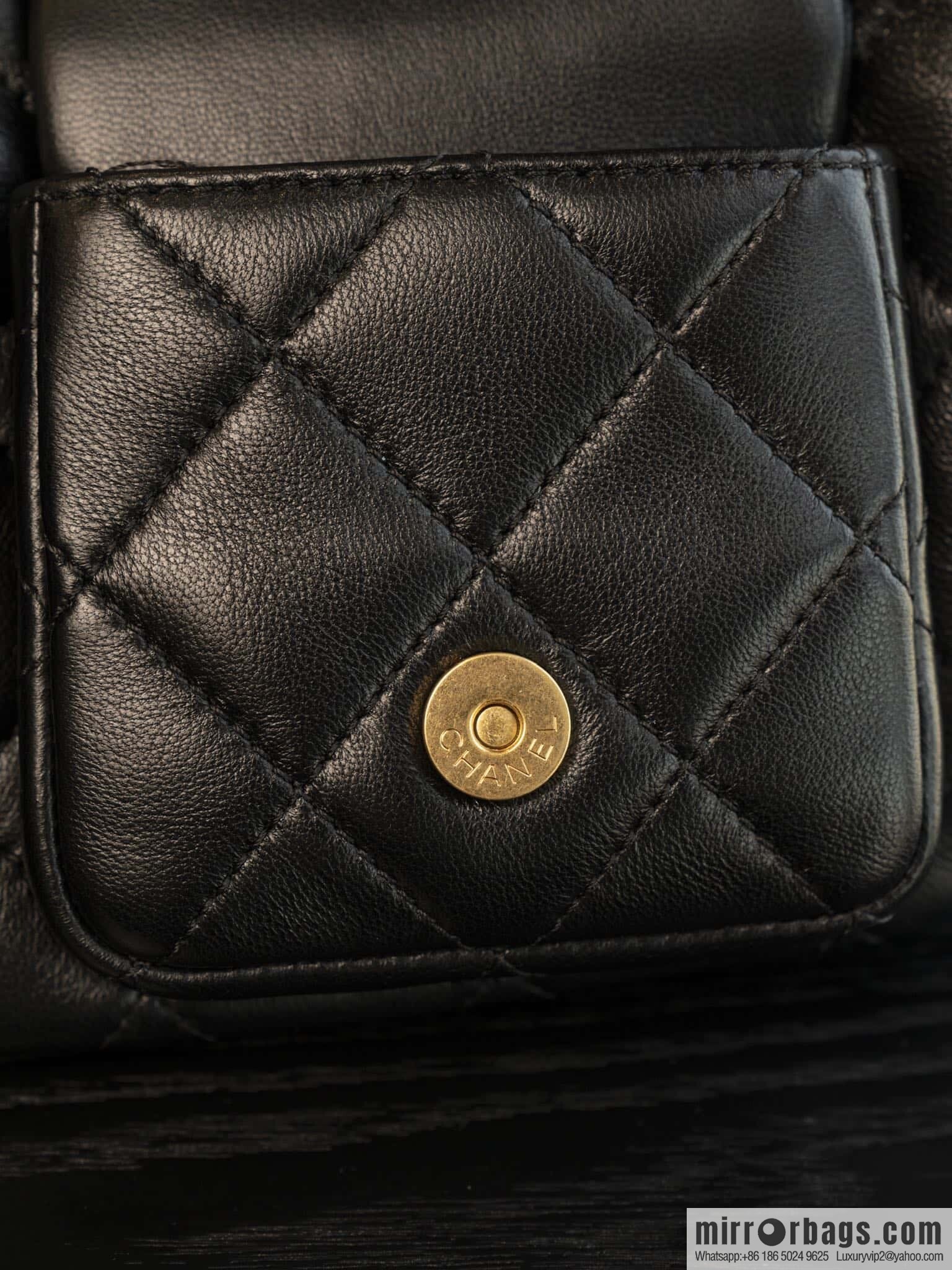 𝗖𝗛𝗔𝗘𝗡𝗟✦ 𝟐𝟓𝐜 small hippie 𝐡𝐨𝐛𝐨 𝐛𝐚𝐠 black gold 🖤 AS5339