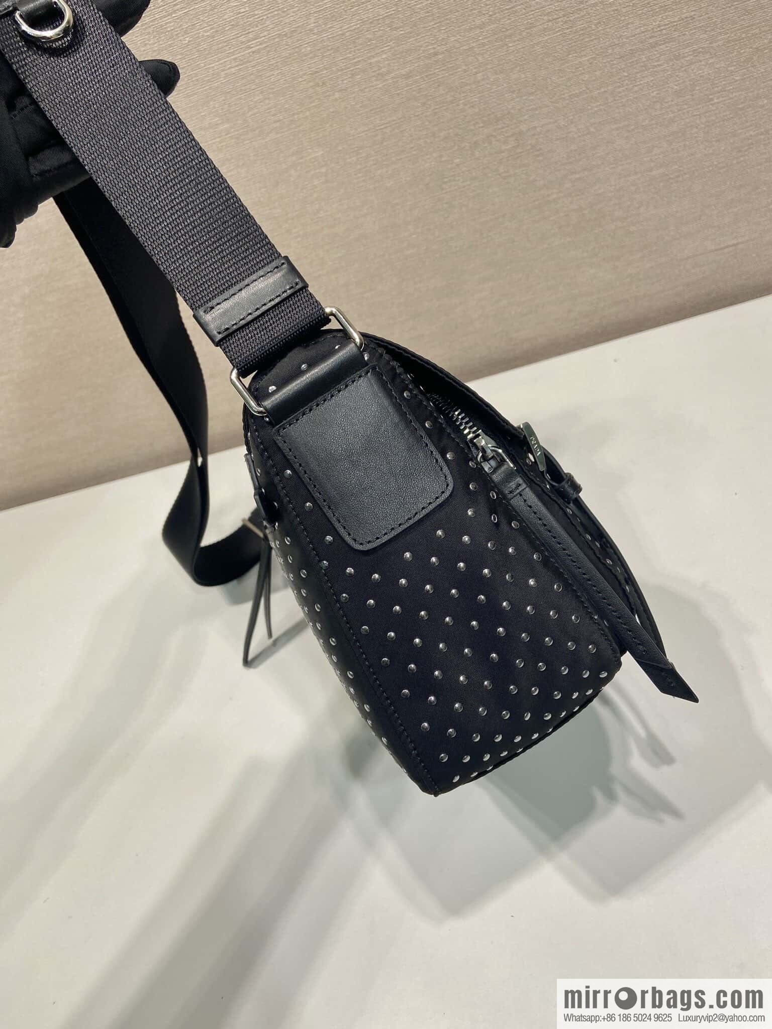 PRADA 🎉 rivet messenger bag 🎉 1BD382 new product🎉🎉