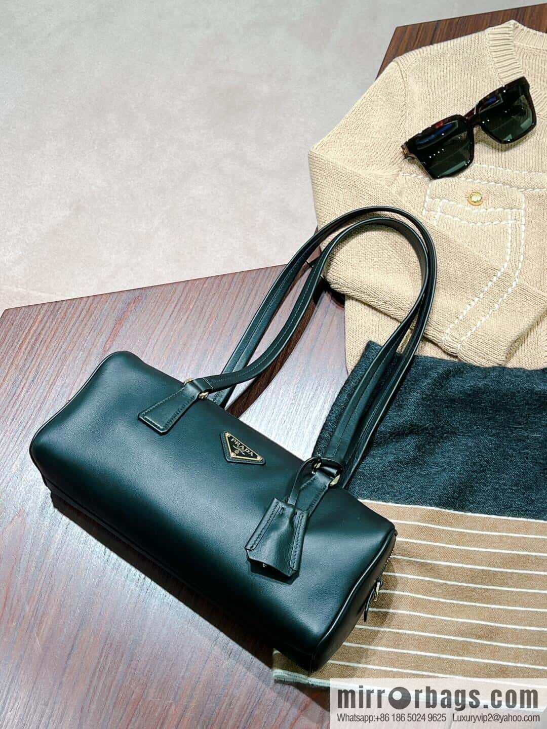PRADA 🎉 padlock women 🎉 1BB127 new 🎉🎉 black