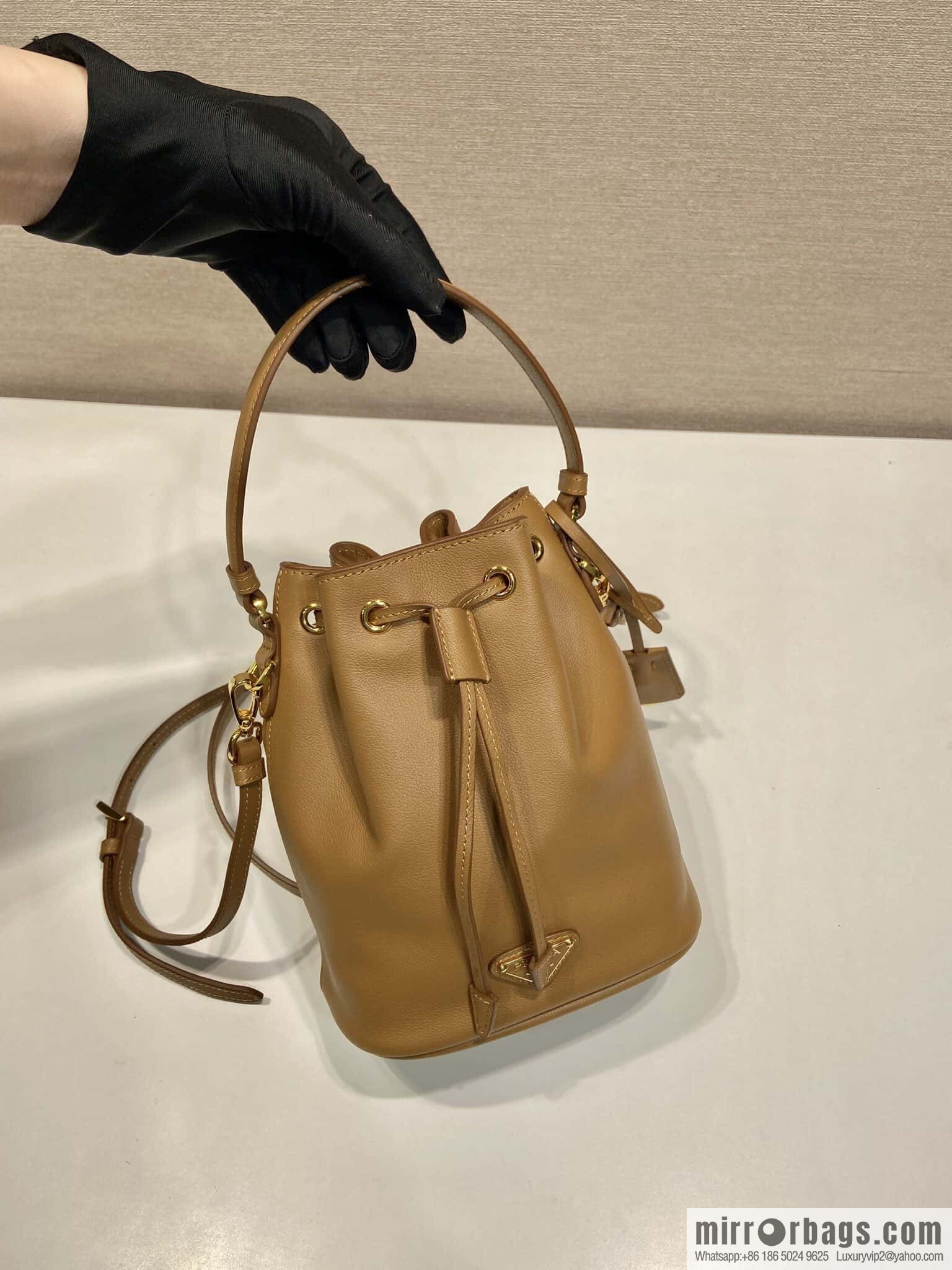 PRADA 🎉 calfskin bucket bag 🎉 1BE067 new 🎉🎉 brown