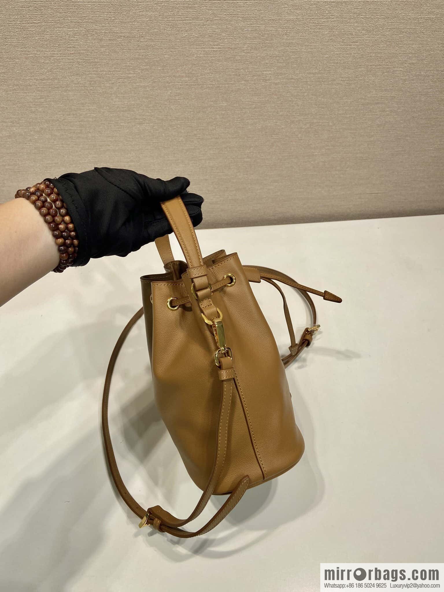 PRADA 🎉 calfskin bucket bag 🎉 1BE067 new 🎉🎉 brown
