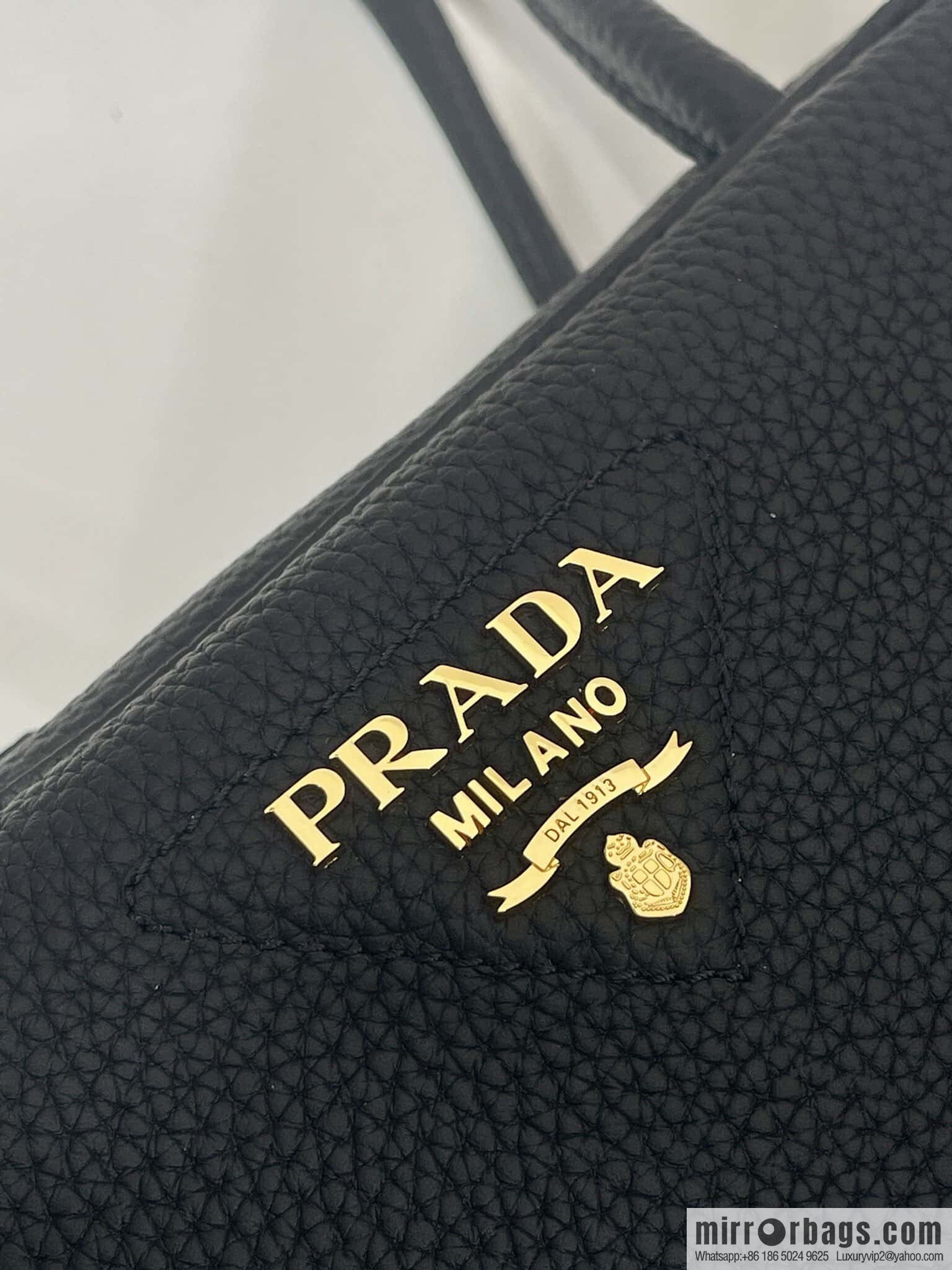 PRADA ๐ new handbag ๐ 1BB126๐