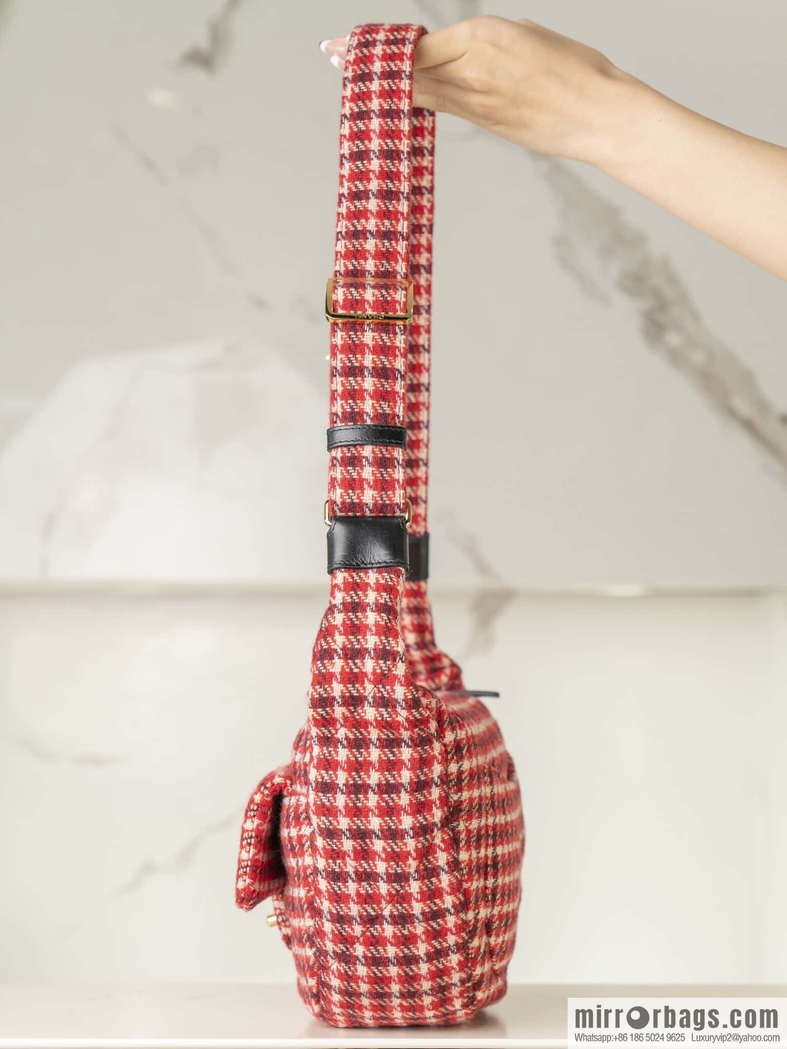 ππ‘ππ§ππ₯ πππ ππ¨ππ¨π§ππ’π π Ski Series Red Thousand Birds β·οΈ AS5052