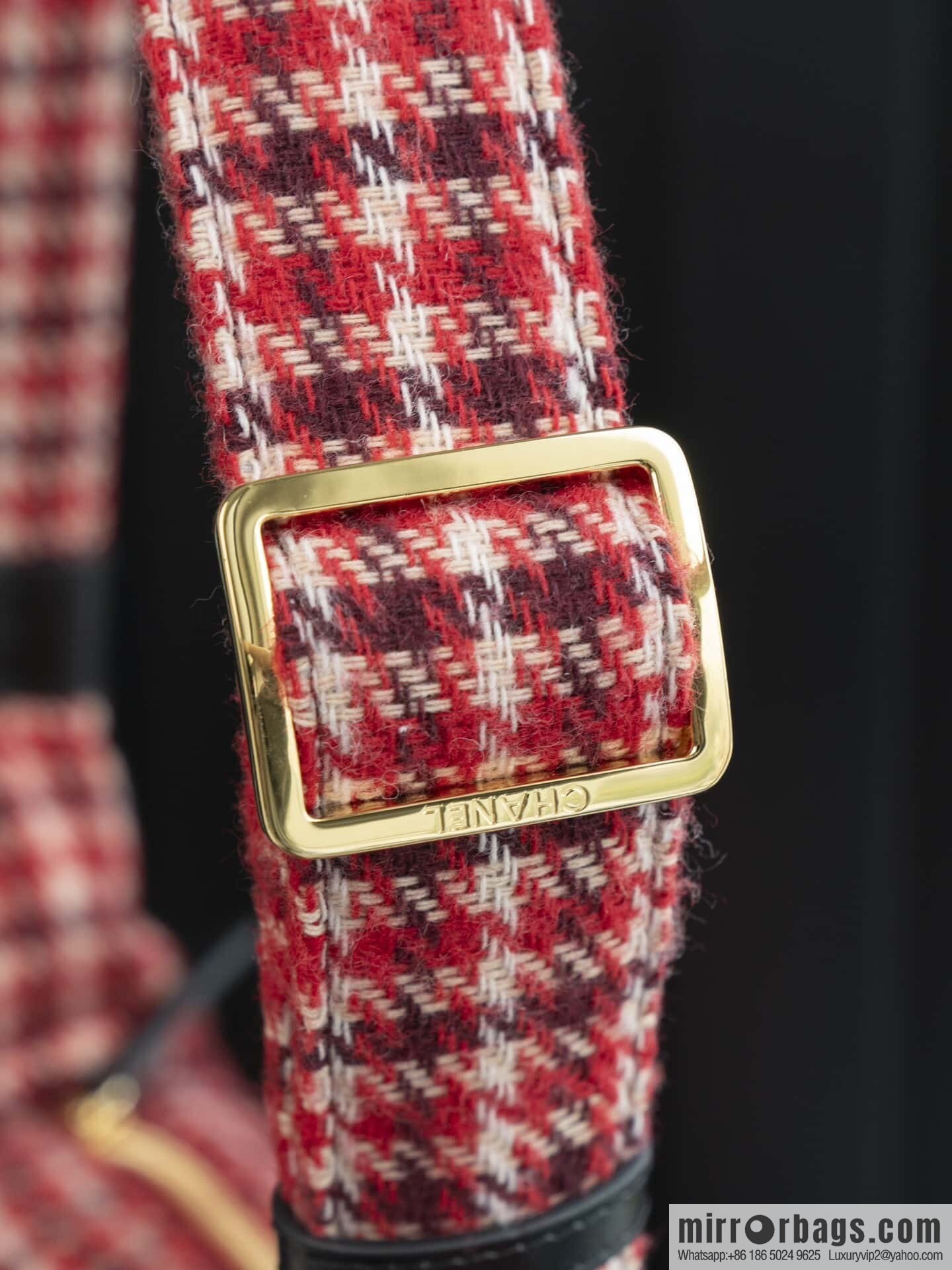 ππ‘ππ§ππ₯ πππ ππ¨ππ¨π§ππ’π π Ski Series Red Thousand Birds β·οΈ AS5052