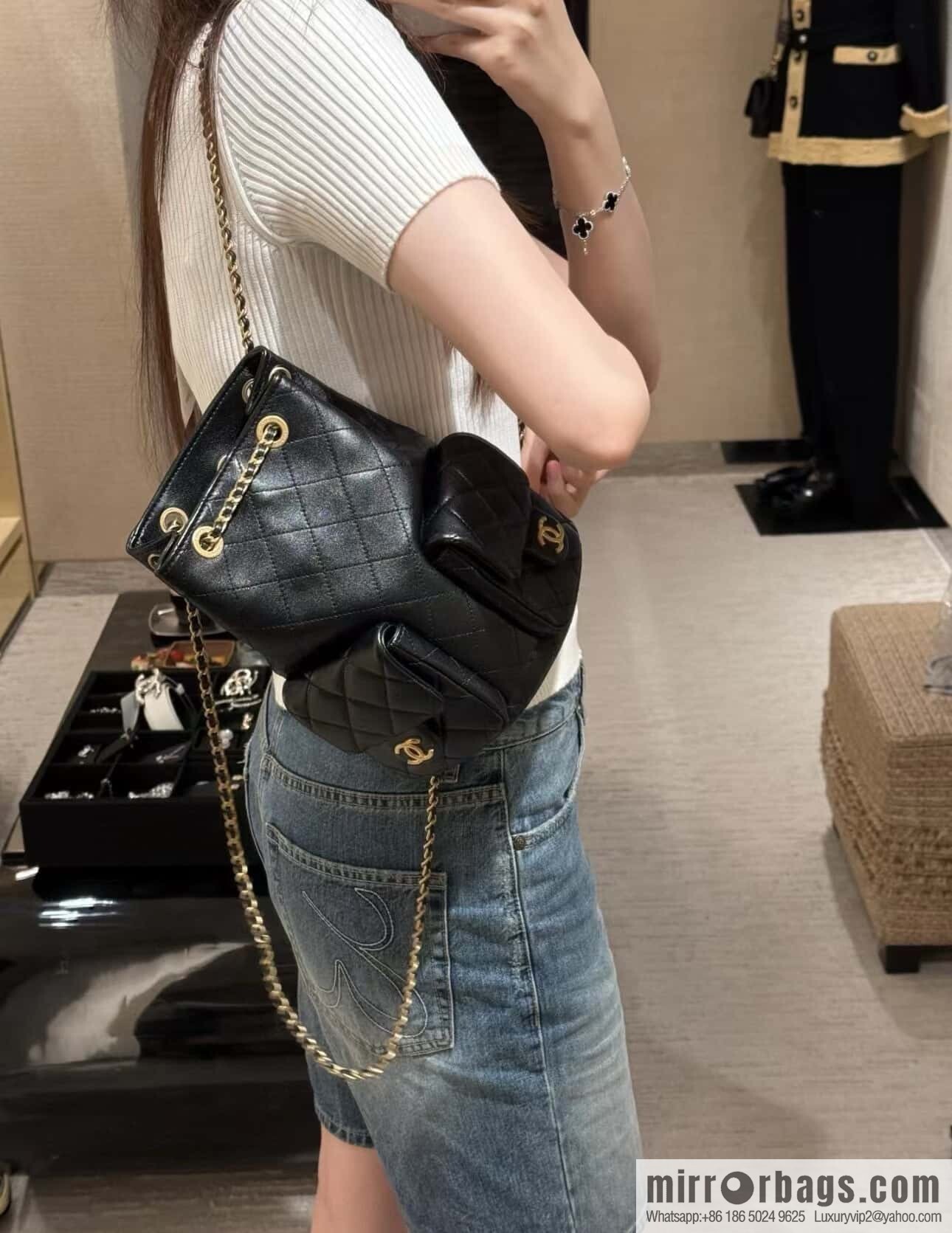 𝐂𝐡𝐚𝐧𝐞𝐥 𝟐𝟓𝐜 early spring vacation series, backpack, black gold 🖤 AS5310