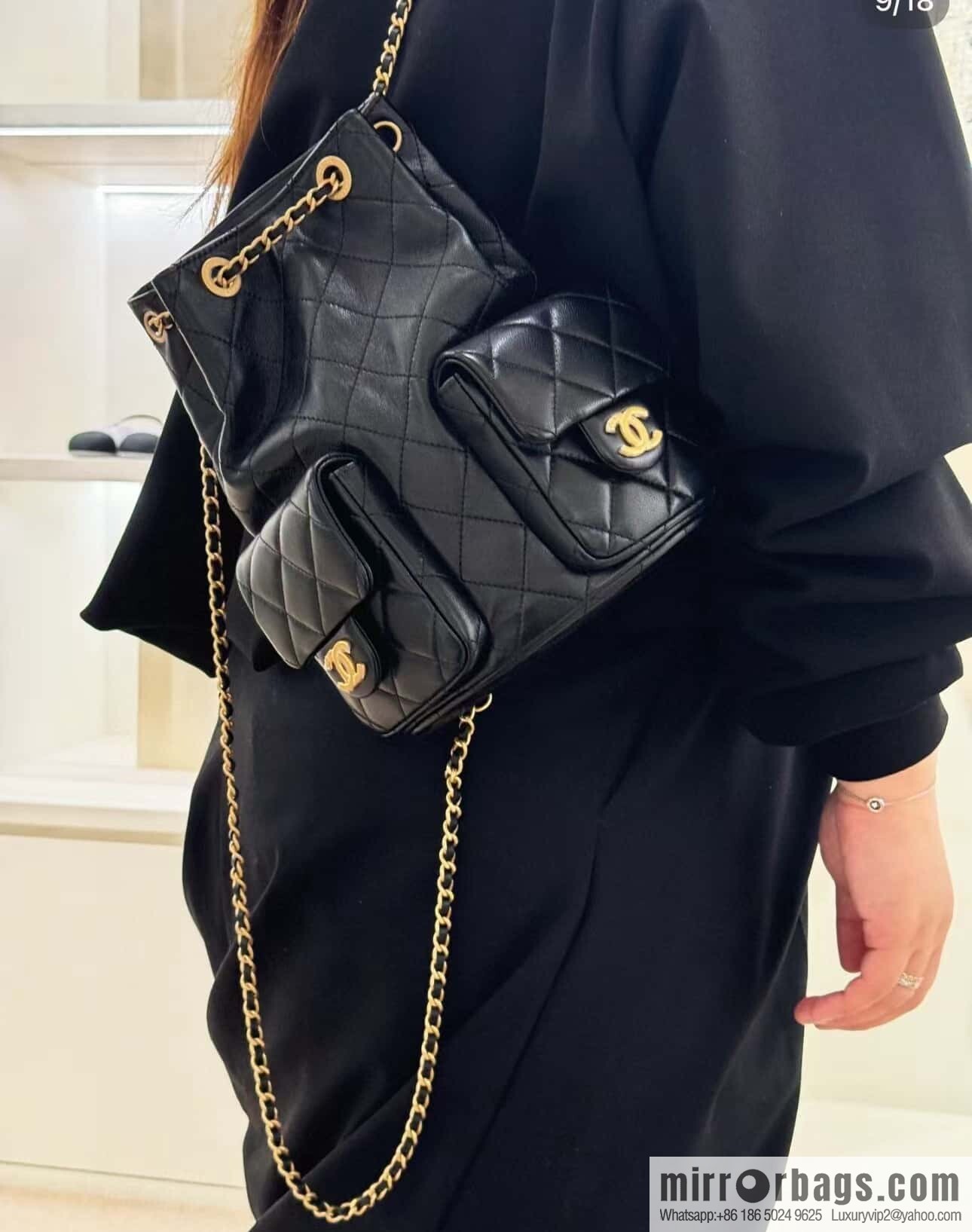 𝐂𝐡𝐚𝐧𝐞𝐥 𝟐𝟓𝐜 early spring vacation series, backpack, black gold 🖤 AS5310