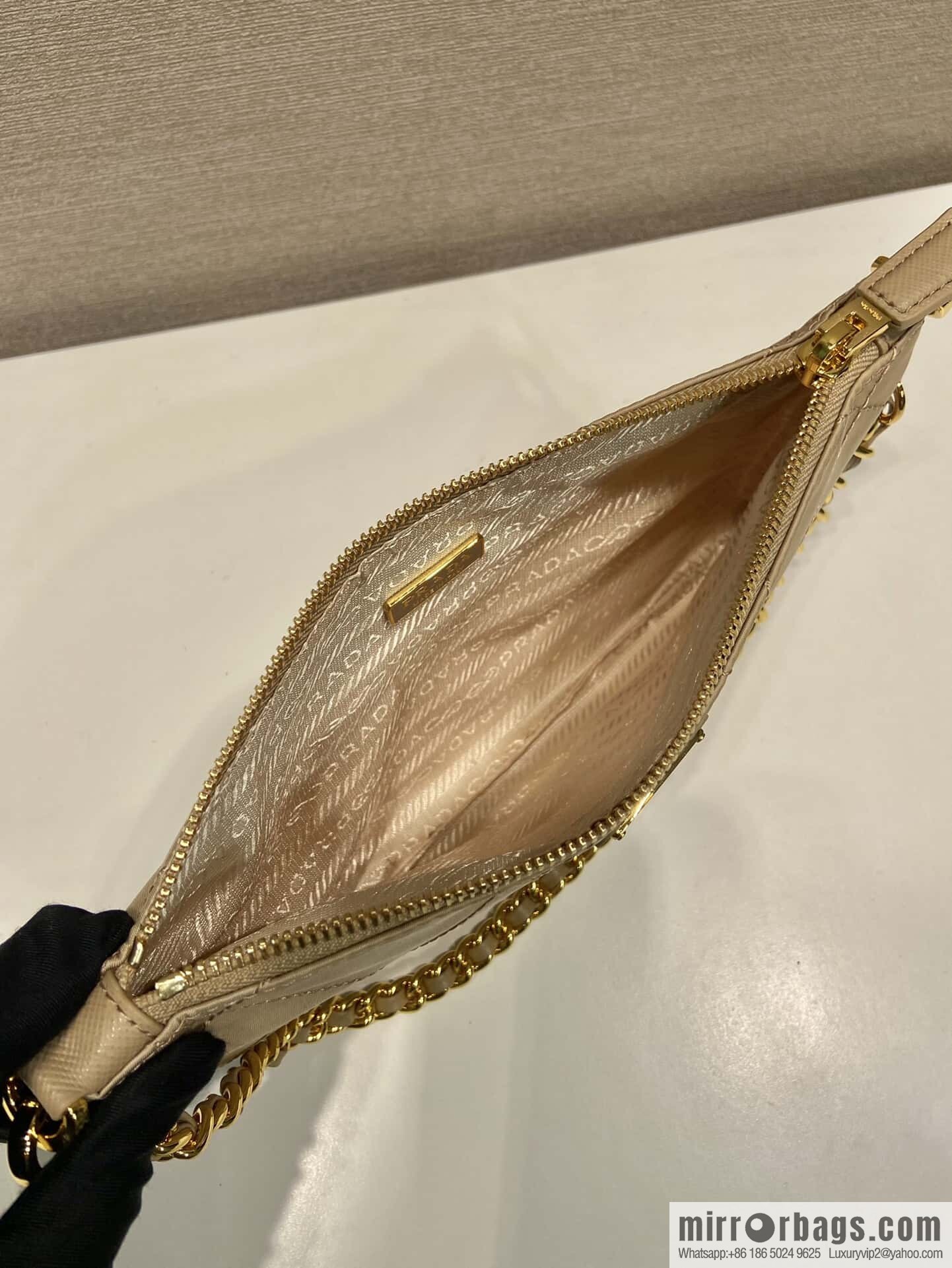 PRADA 🎉 Embroidered Hobo 🎉 1 Nl 054 Underarm Bag 🎉🎉 apricot