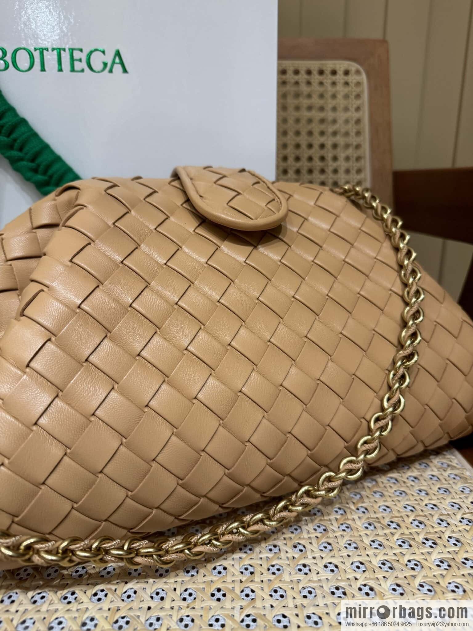 BV Lauren 1980 Almond 785807