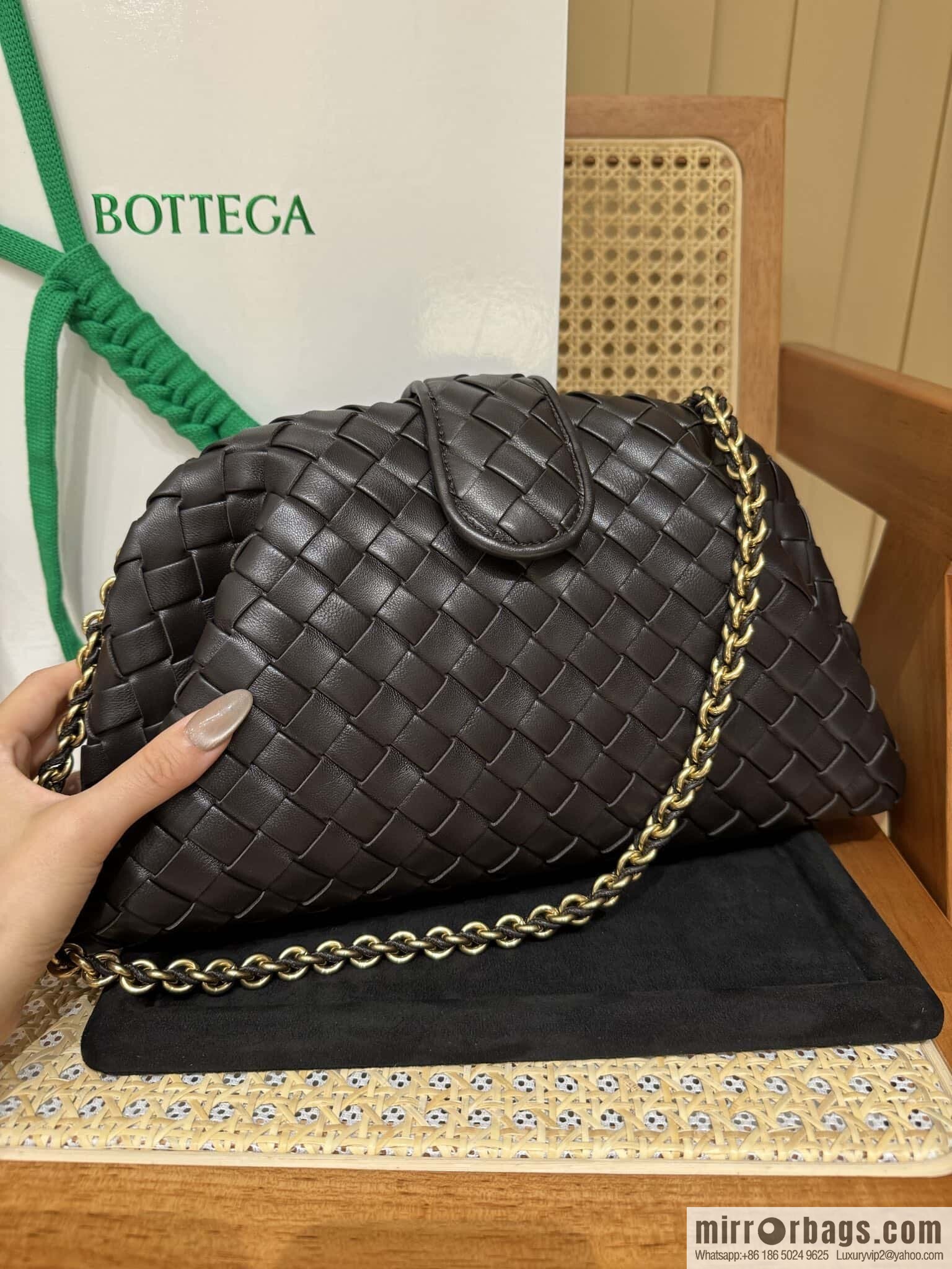 BV Lauren 1980 Chocolate Brown 785807