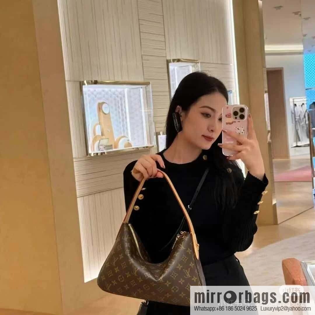 LV M11952 Slouchy PM