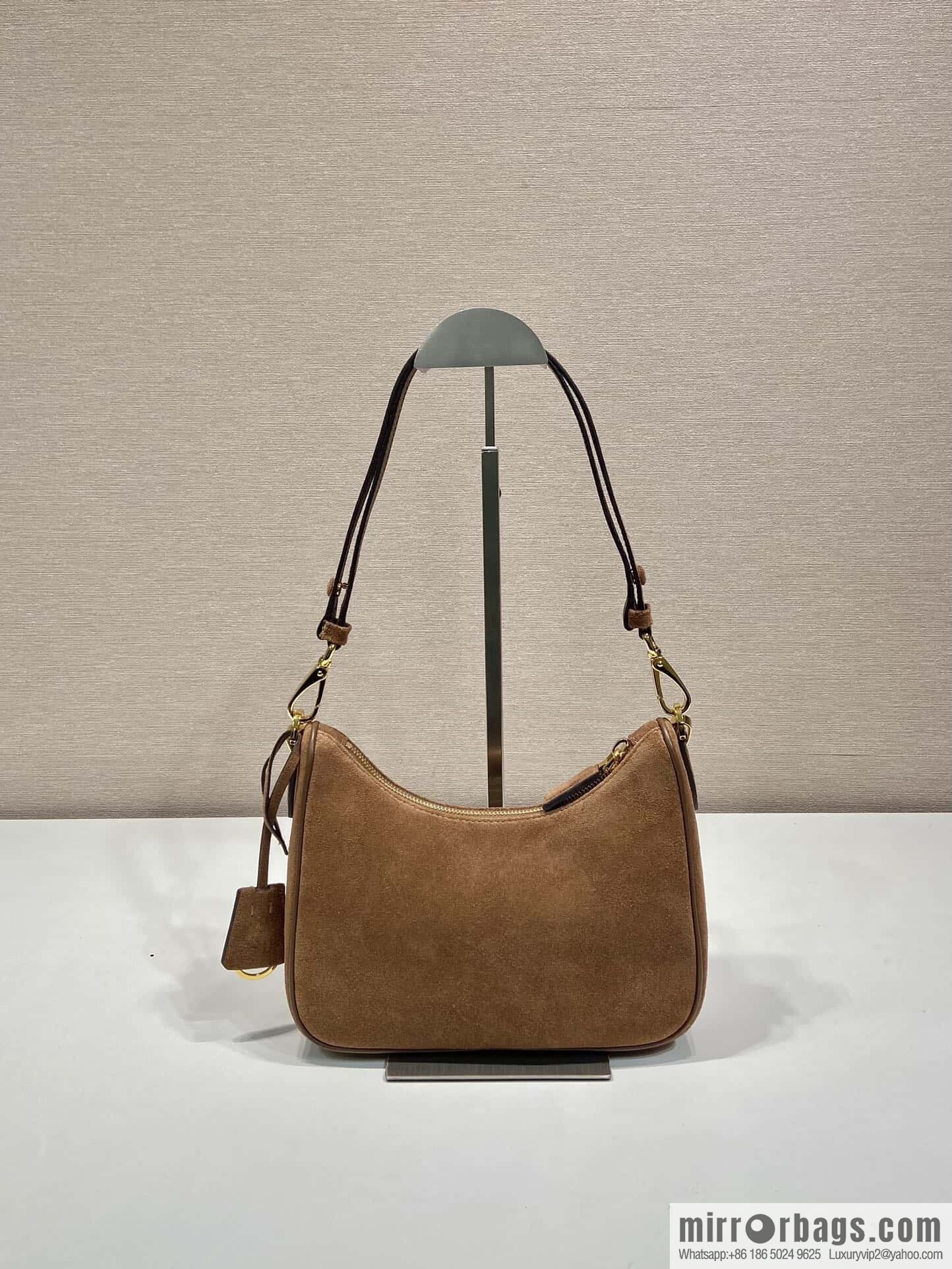 PRADA 🎉 Hobo 🎉 1 BC 204B Hand Carry/Underarm Bag/Crossbody Bag