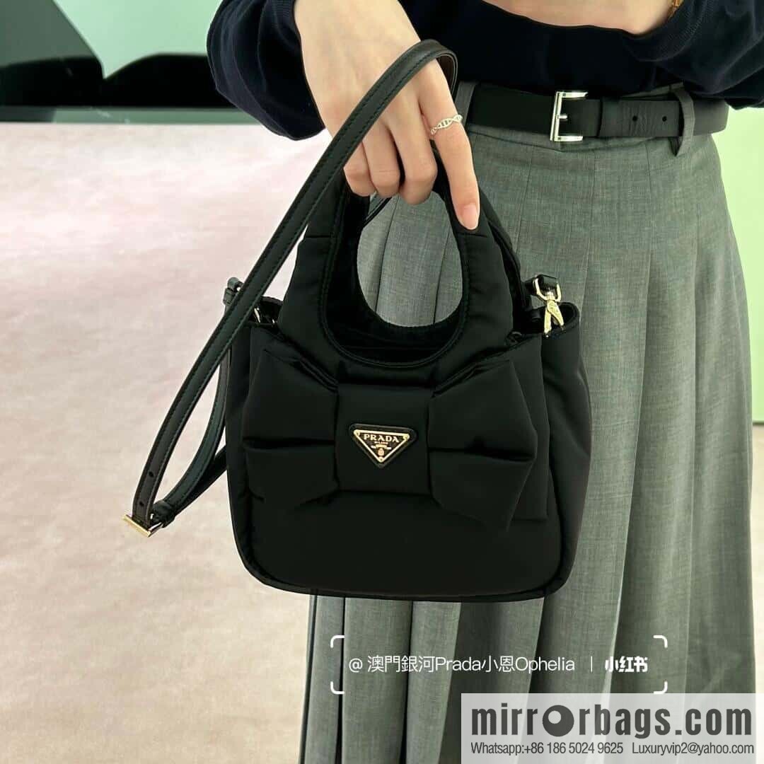 PRADA ๐ bow ๐ 1BA359 vegetable basket๐๐