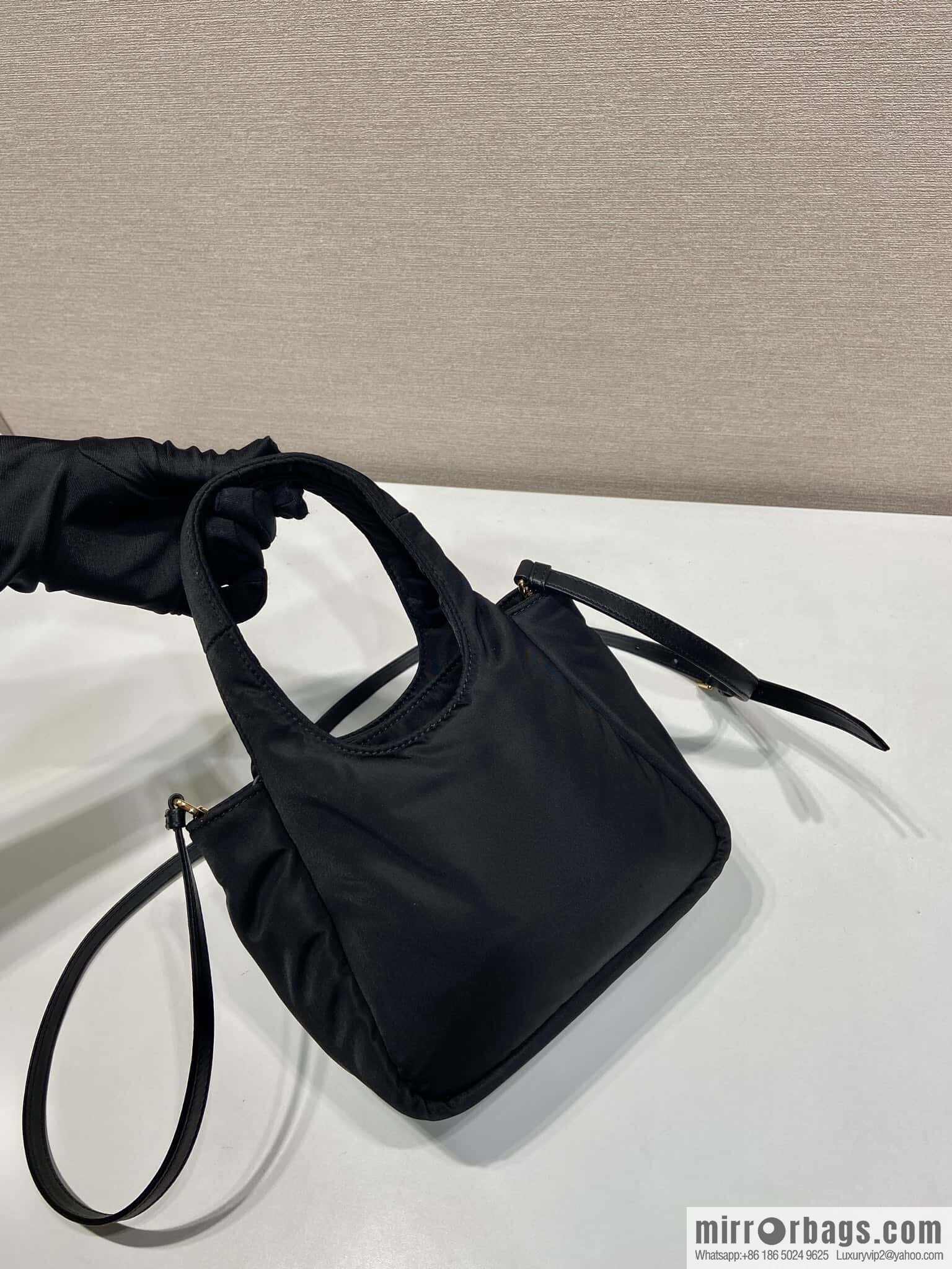 PRADA ๐ bow ๐ 1BA359 vegetable basket๐๐