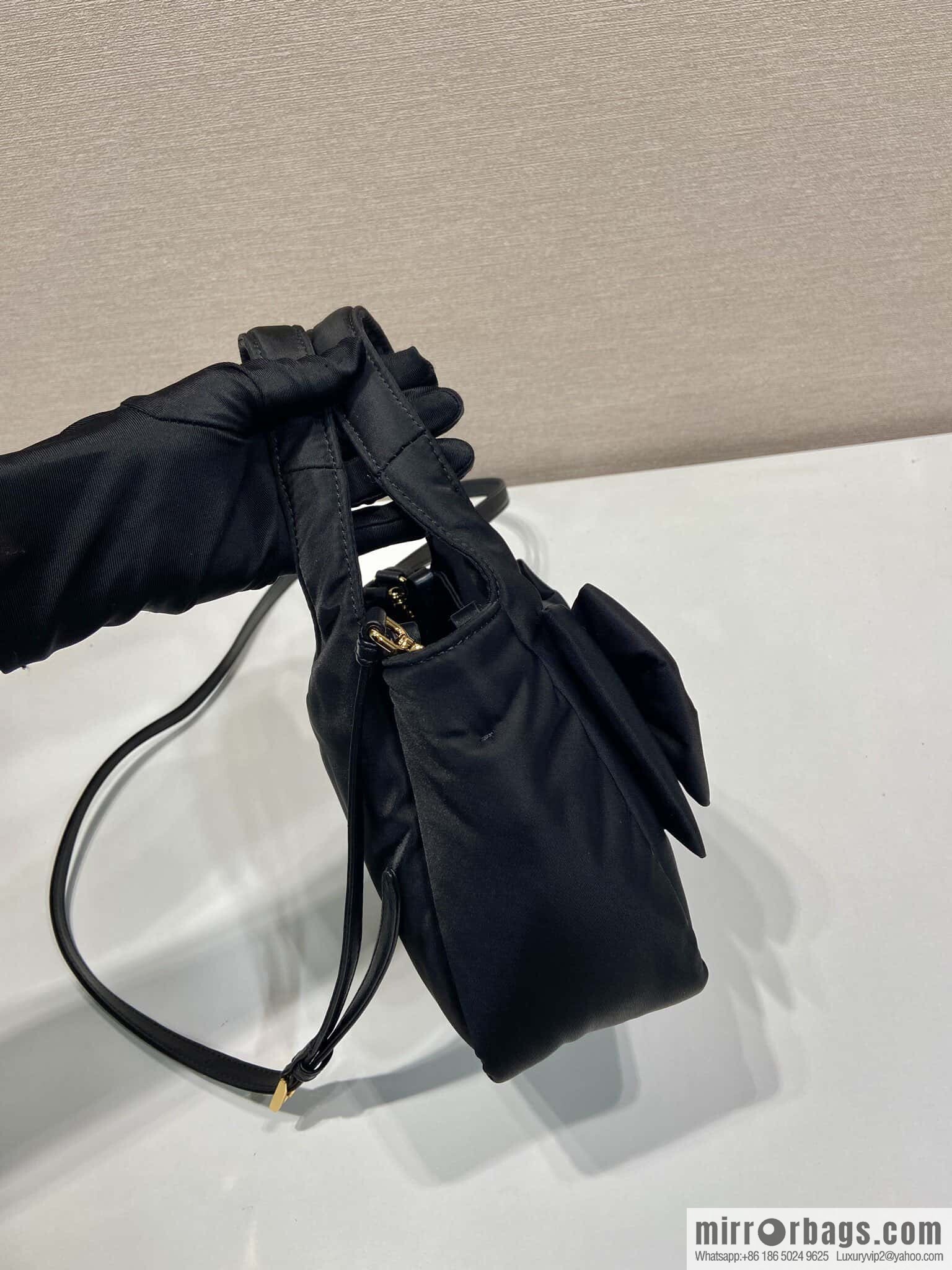 PRADA ๐ bow ๐ 1BA359 vegetable basket๐๐