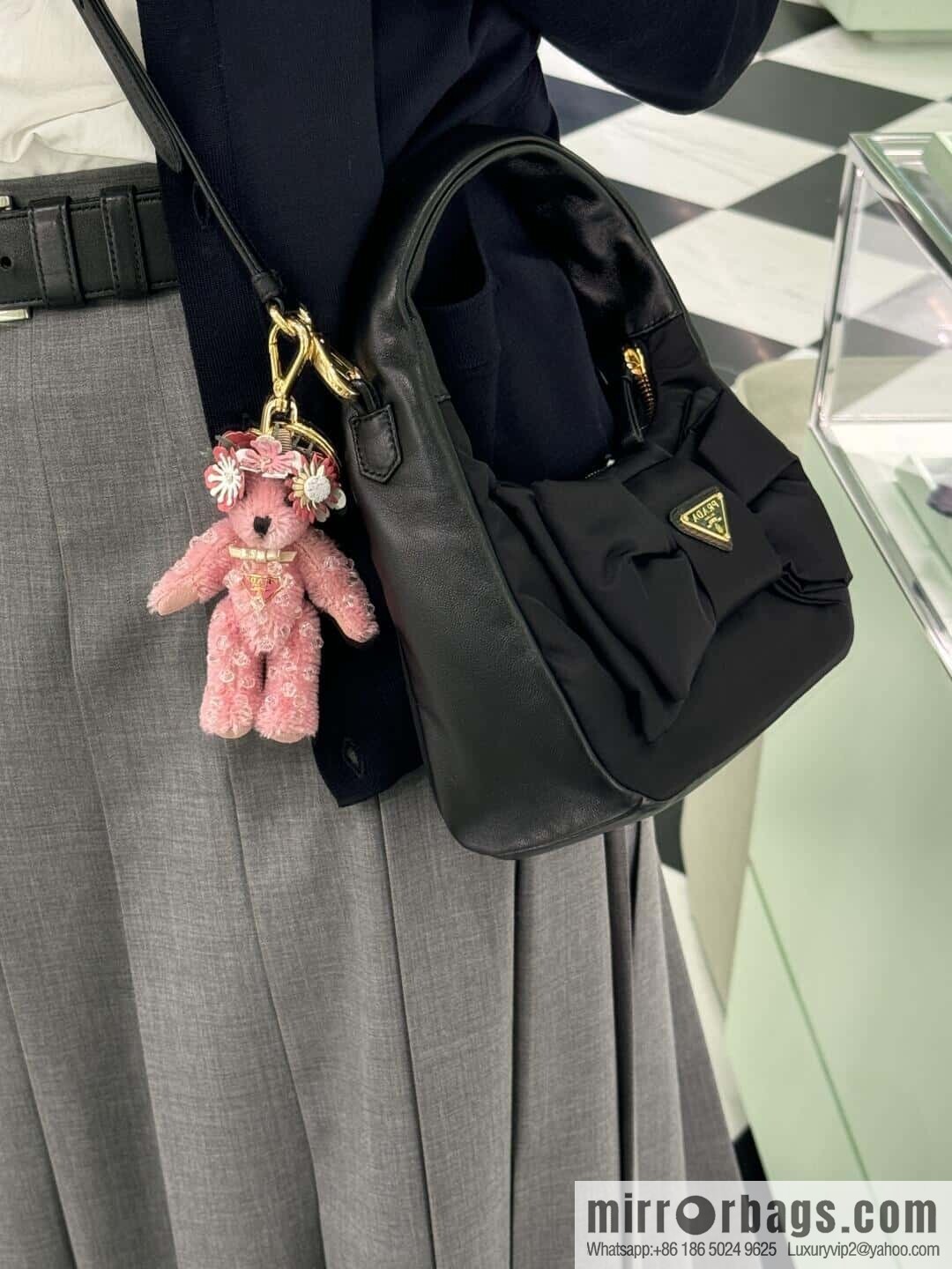 PRADA ๐ bow ๐ 1BC241 armpit bag๐๐